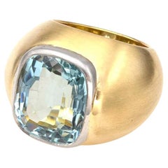 Bague aigue-marine de 12,63 carats en or 18 carats et platine