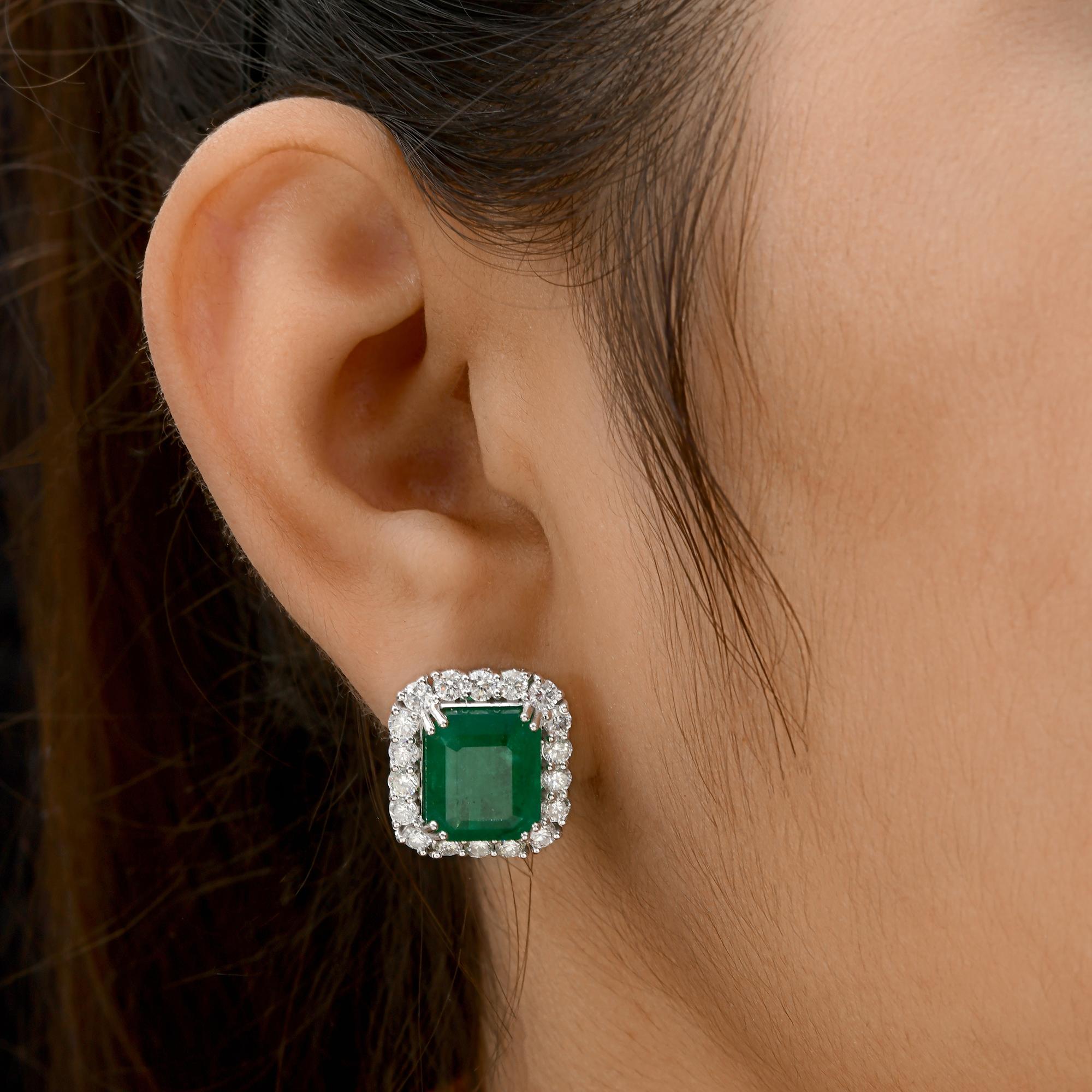 Pendientes de esmeralda zambiana de 12,65 quilates 2,53 quilates de diamantes SI/H Oro blanco de 18 quilates Moderno en venta