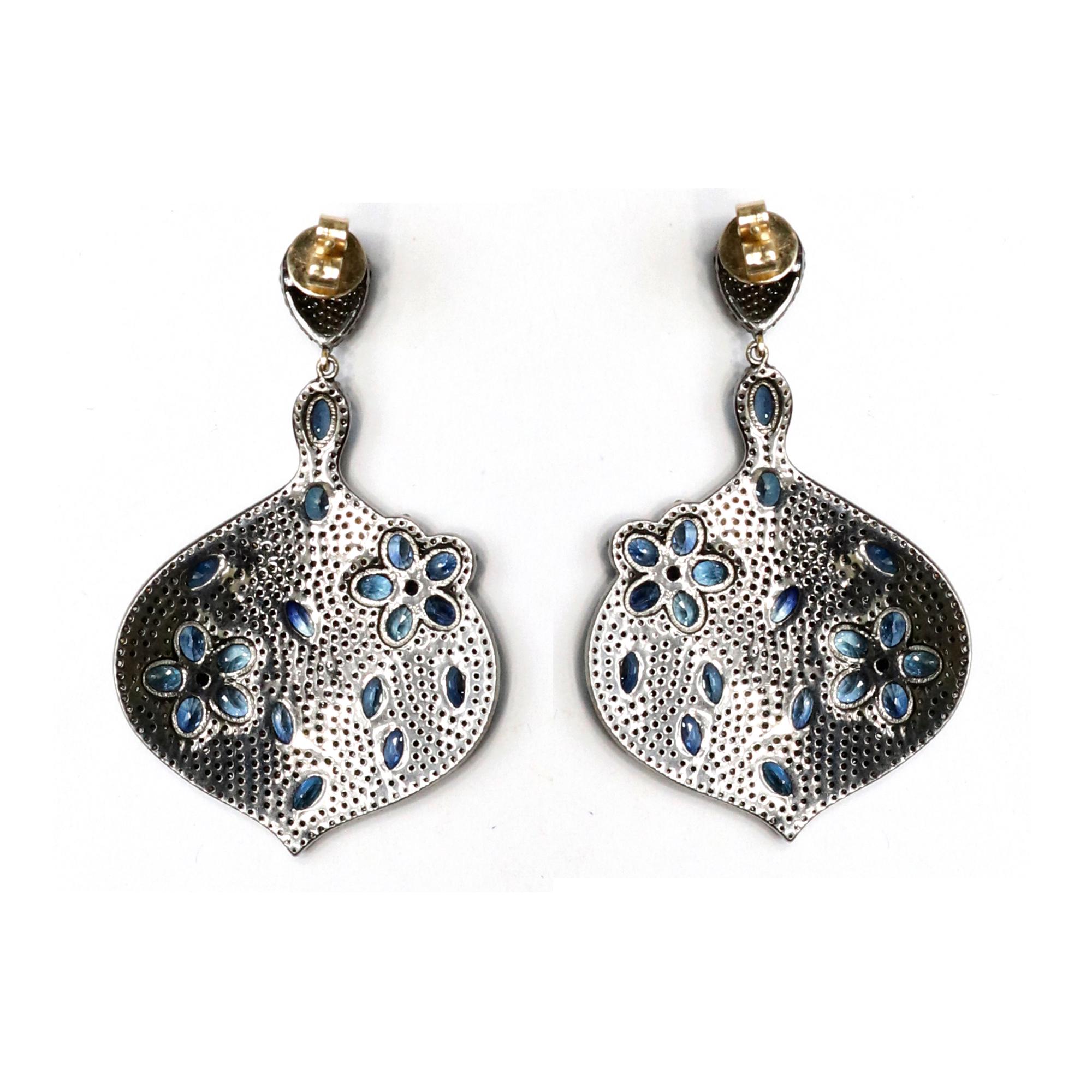 12.68 Carat Blue Sapphire and Diamond Dangle Earrings in Victorian Style In New Condition For Sale In Jaipur, IN