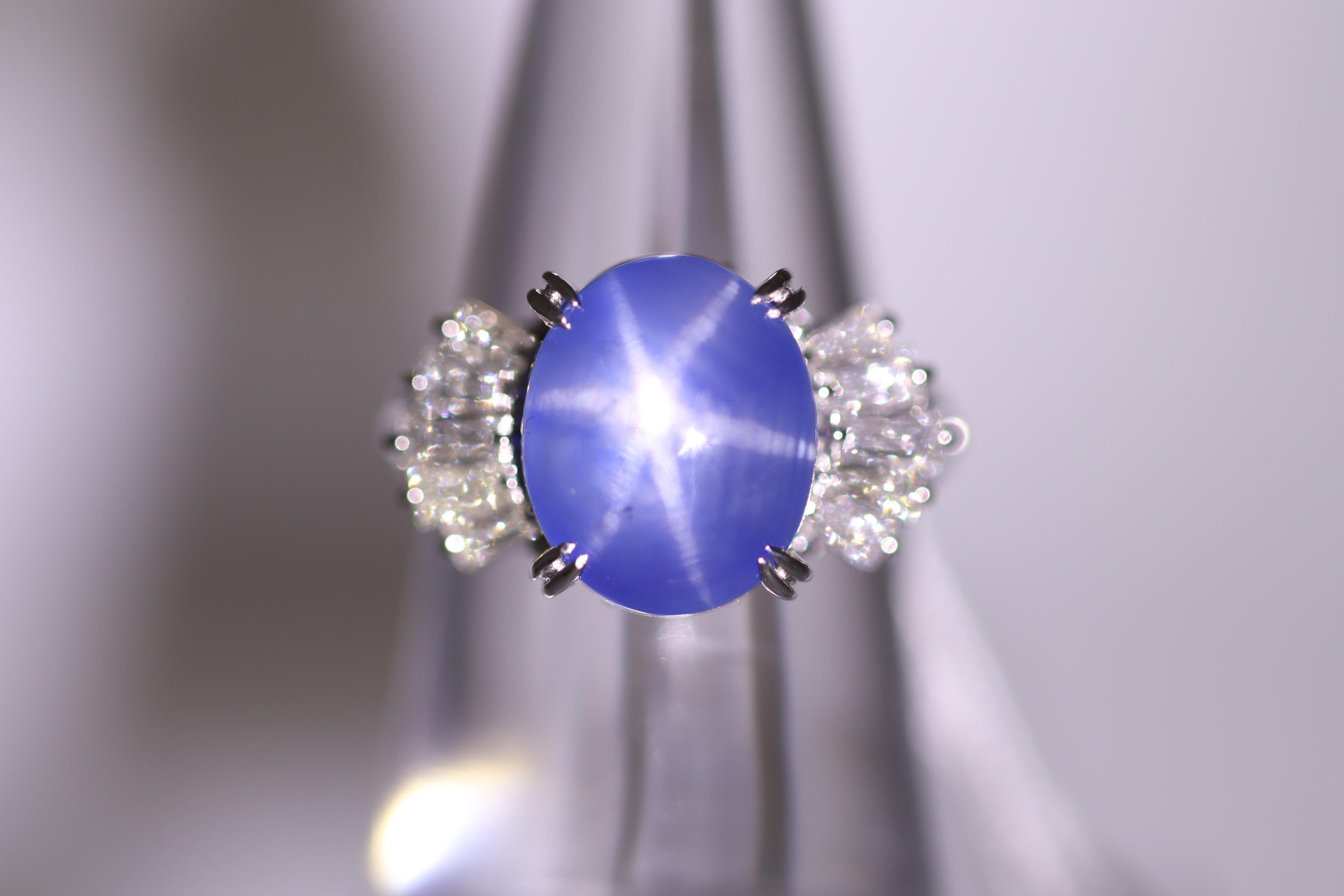 Women's 12.68 Carat Fine Star Sapphire Diamond Platinum Ring For Sale