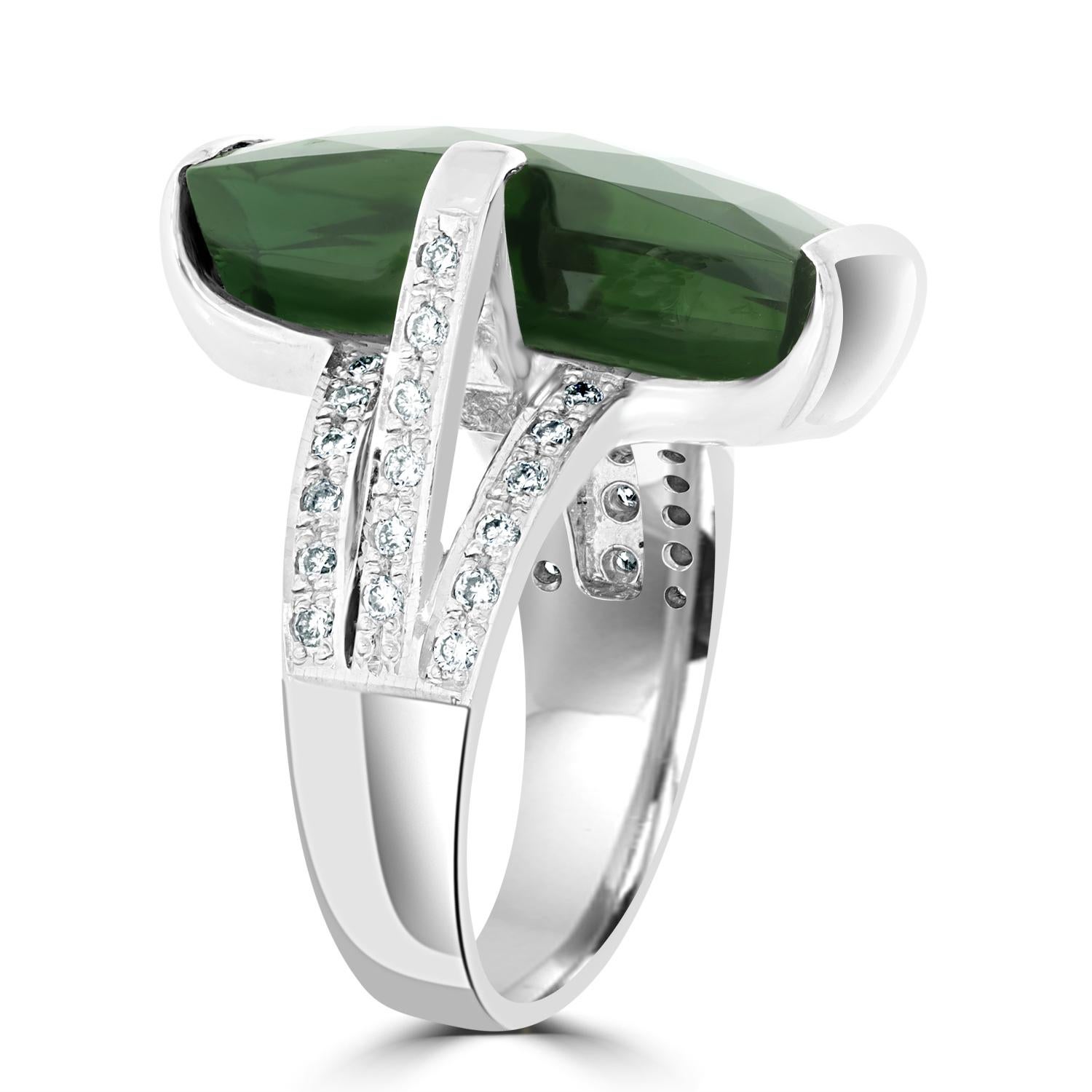 Contemporary 12.69ct Green Tourmaline Ring For Sale