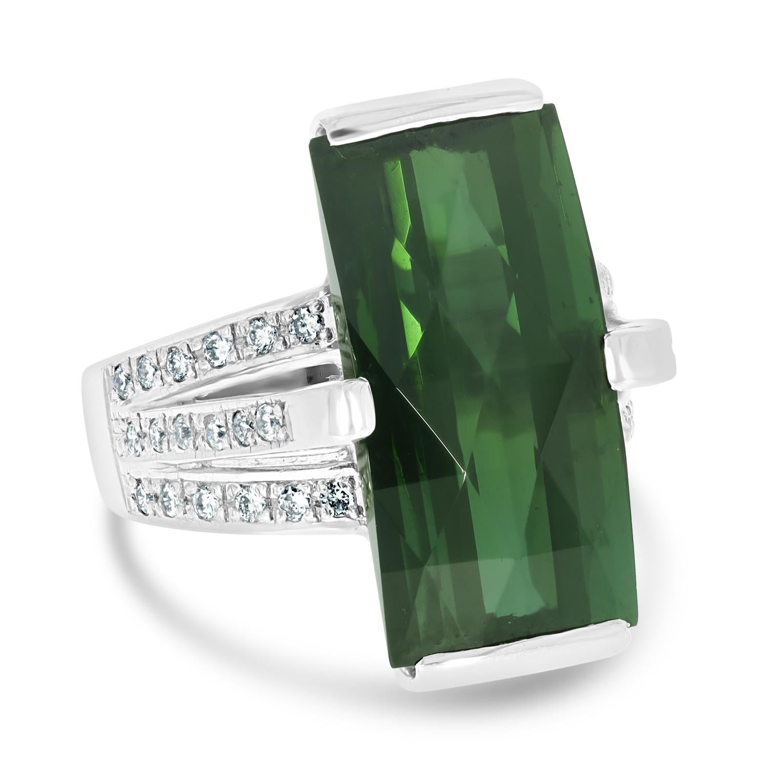 Emerald Cut 12.69ct Green Tourmaline Ring For Sale