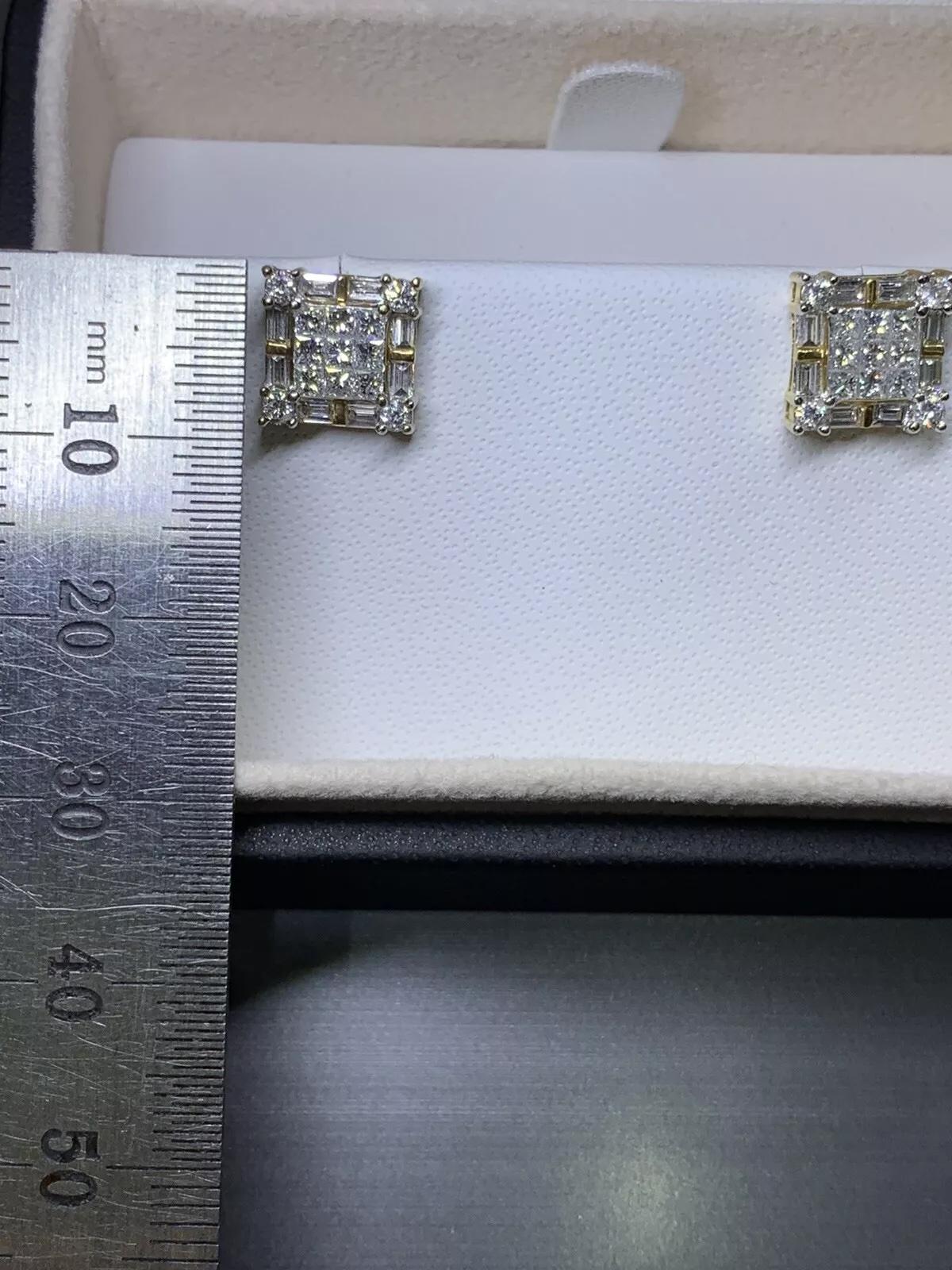 1.26ct Baguette Princess Round Diamond Stud Earrings 18ct Yellow Gold For Sale 1