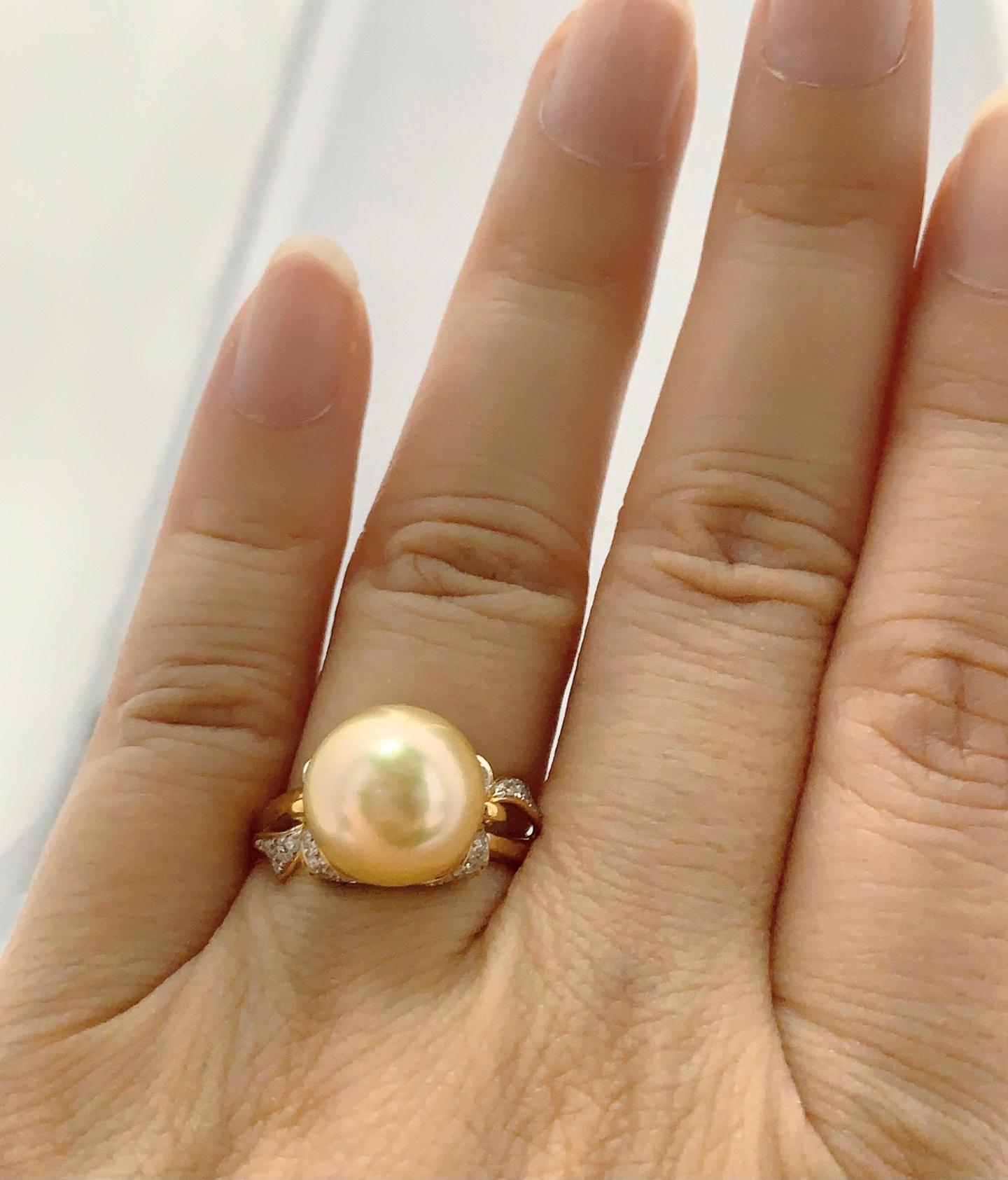 12MM South Sea Pearl Diamond Ring in 18 Karat Yellow Gold For Sale 4