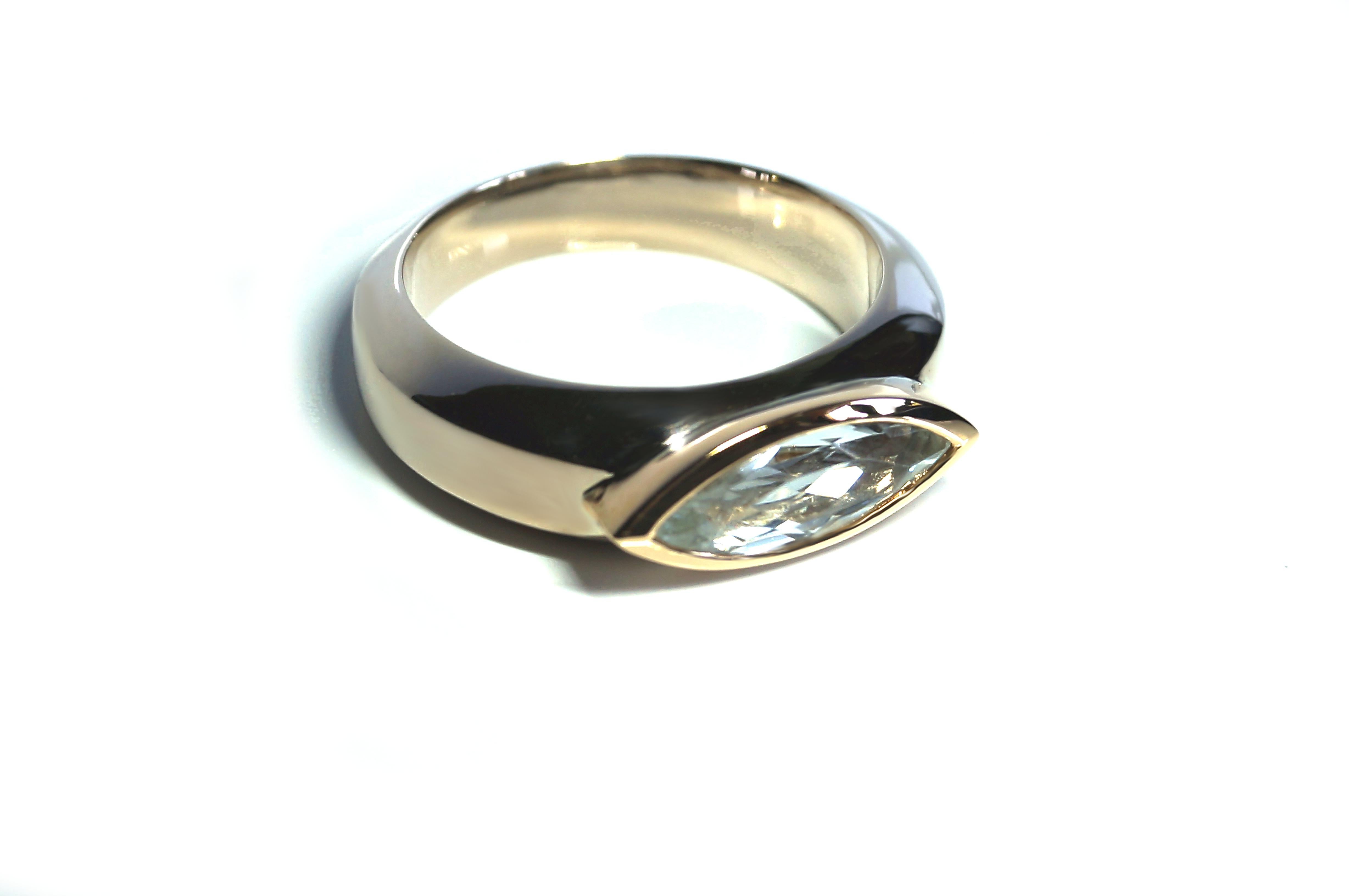 Anello a fascia in oro bianco e rosa con acquamarina marquise da 1,27 carati di Alexander Leyser In condizioni Nuovo in vendita a Kirschweiler, DE