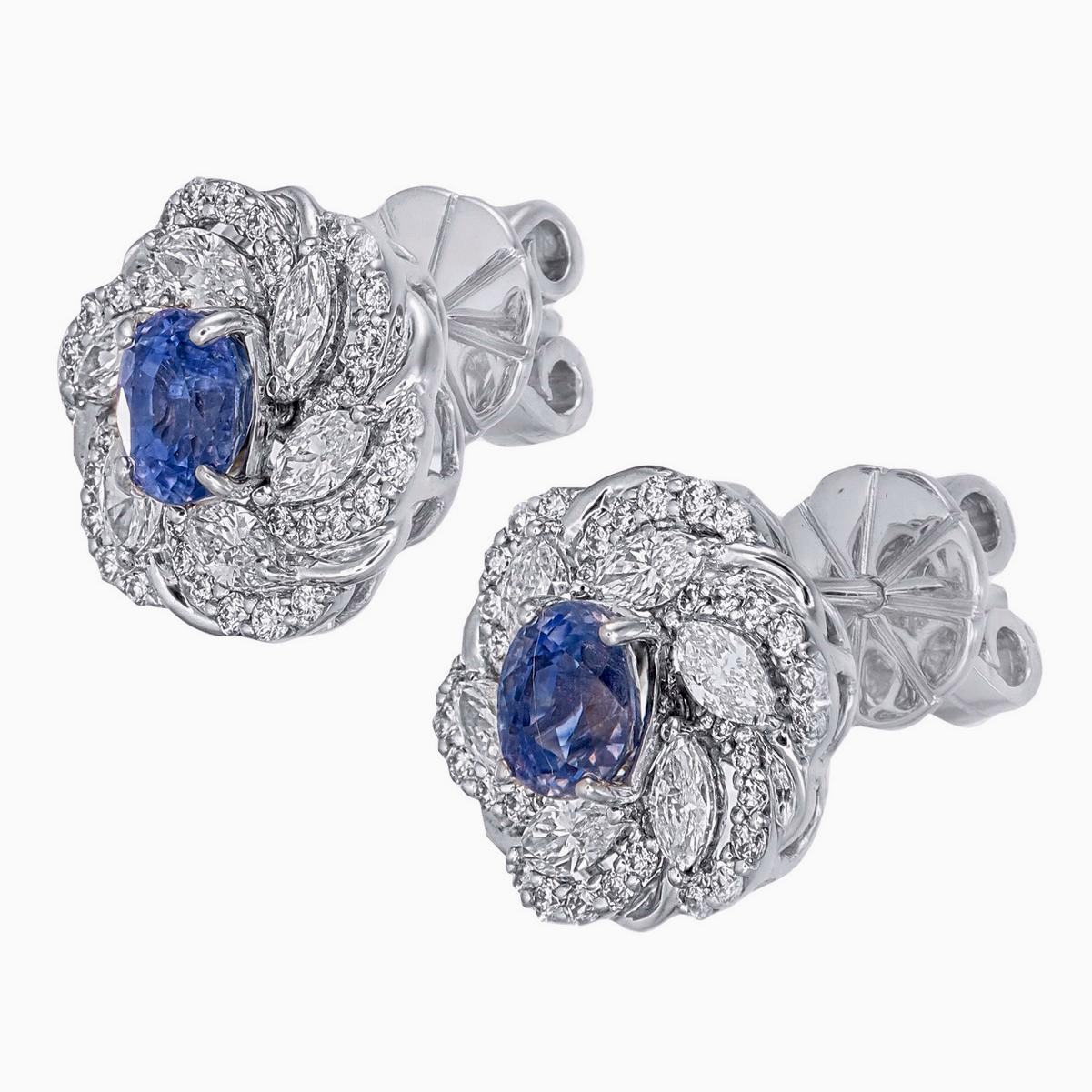 1,27 Karat Blauer Saphir und Diamant-Ohrringe aus 18 Karat Weißgold (Moderne) im Angebot