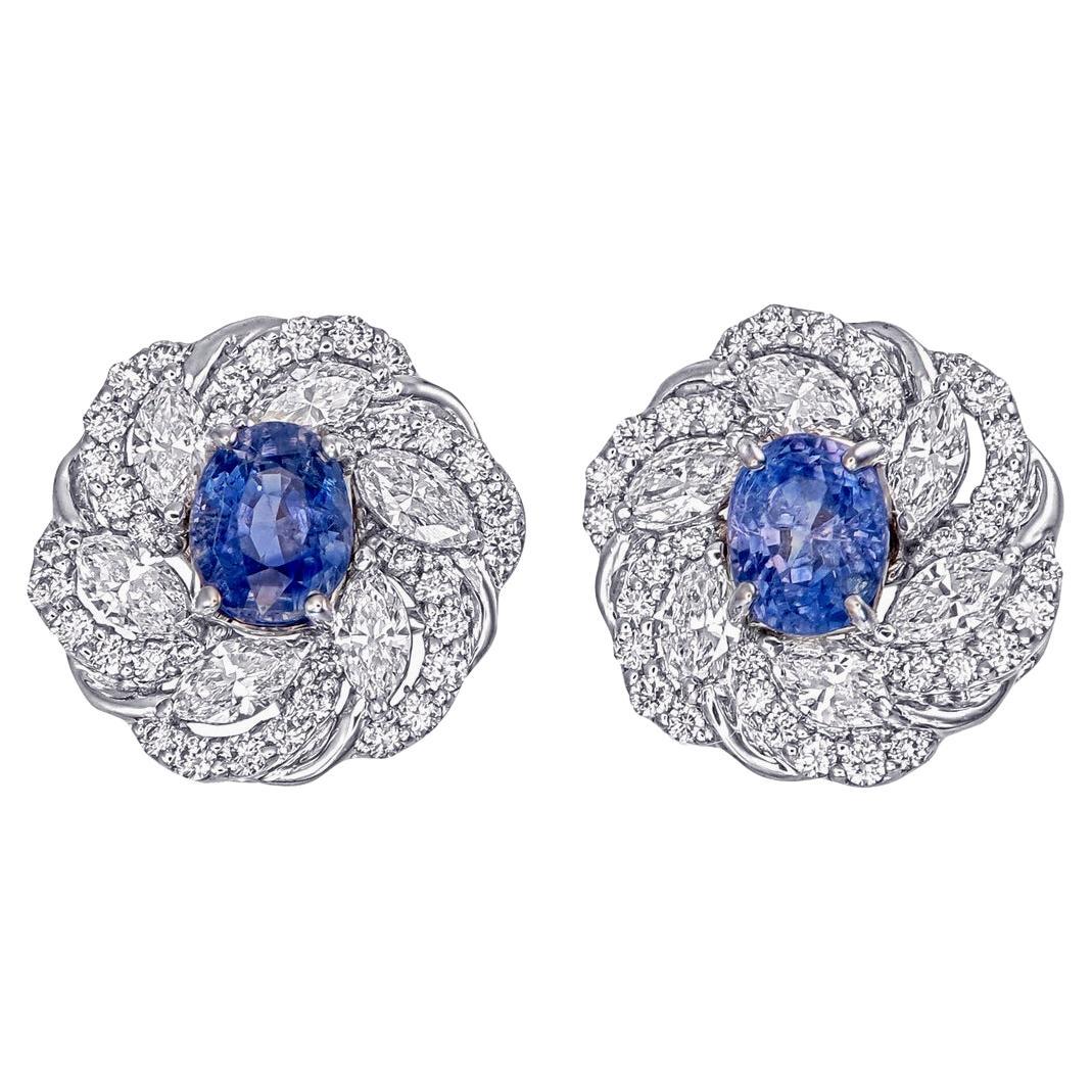 1,27 Karat Blauer Saphir und Diamant-Ohrringe aus 18 Karat Weißgold im Angebot