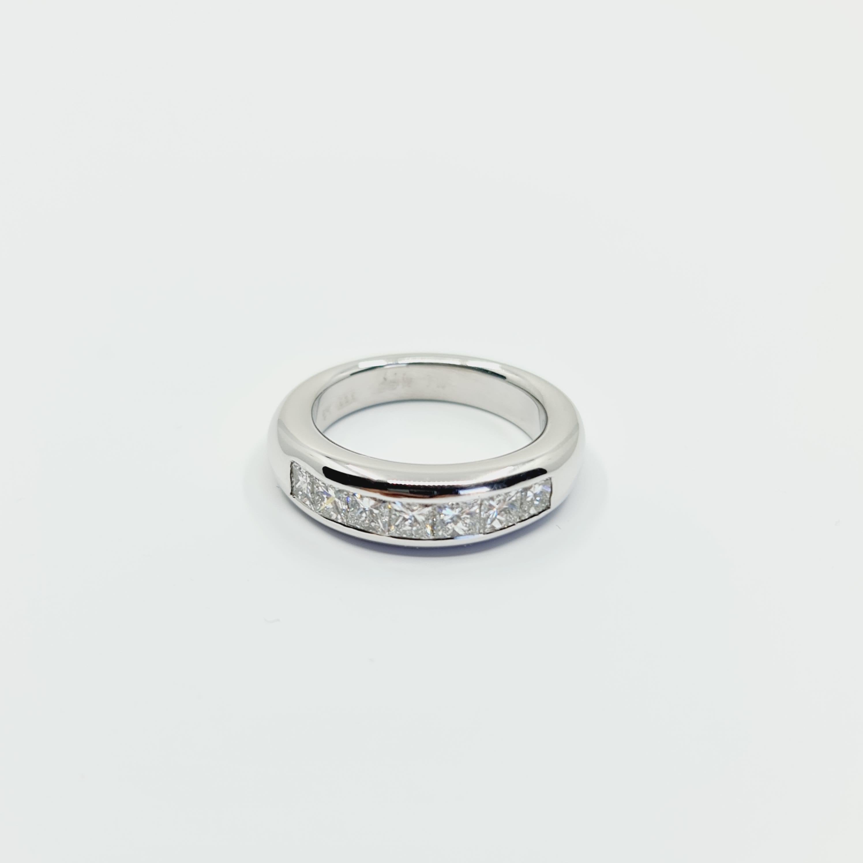 Modern 1.27 Carat Diamond Ring G/IF 14k White Gold, 7 Princess Cut Diamonds For Sale