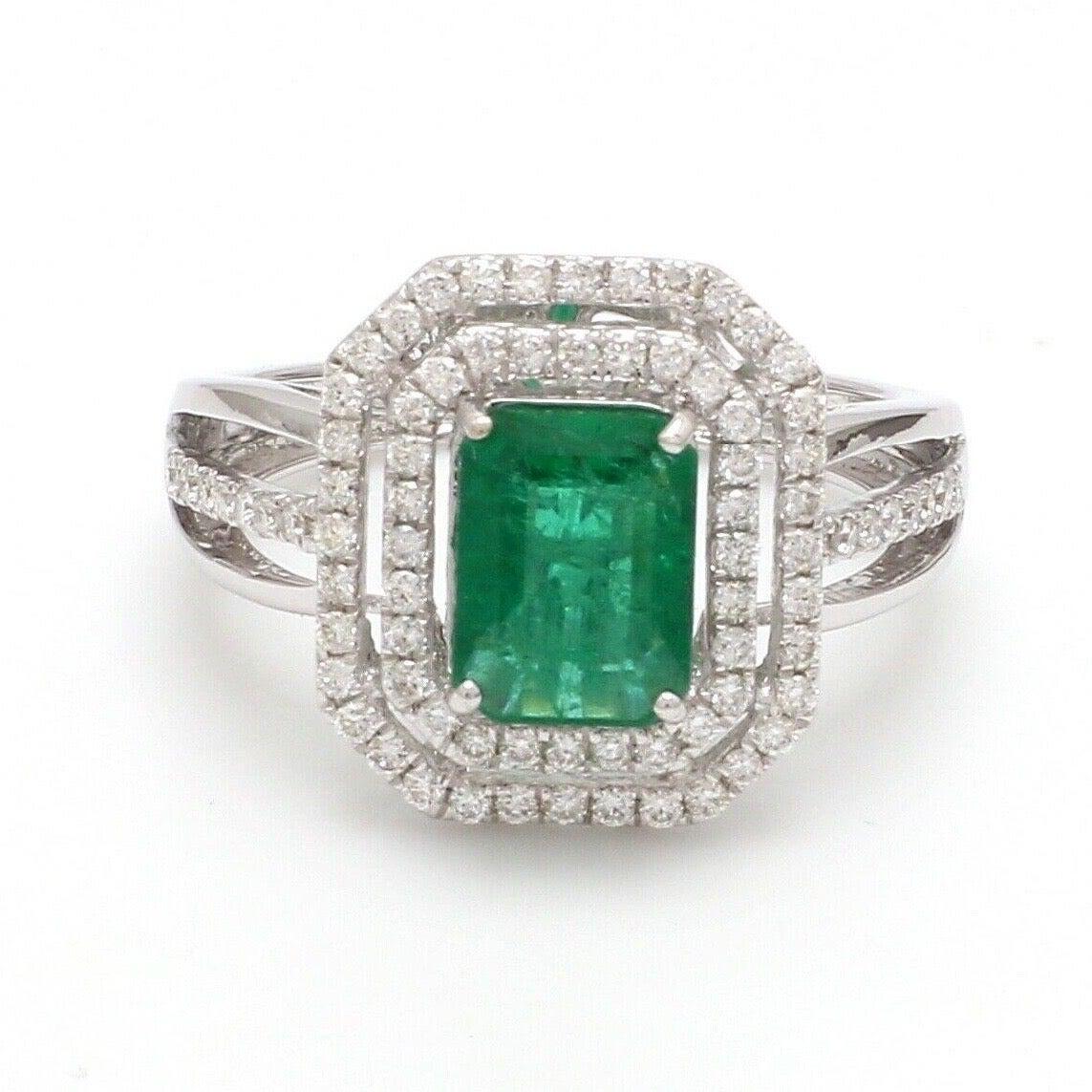 For Sale:  1.27 Carat Emerald Diamond 18 Karat White Gold Ring 4