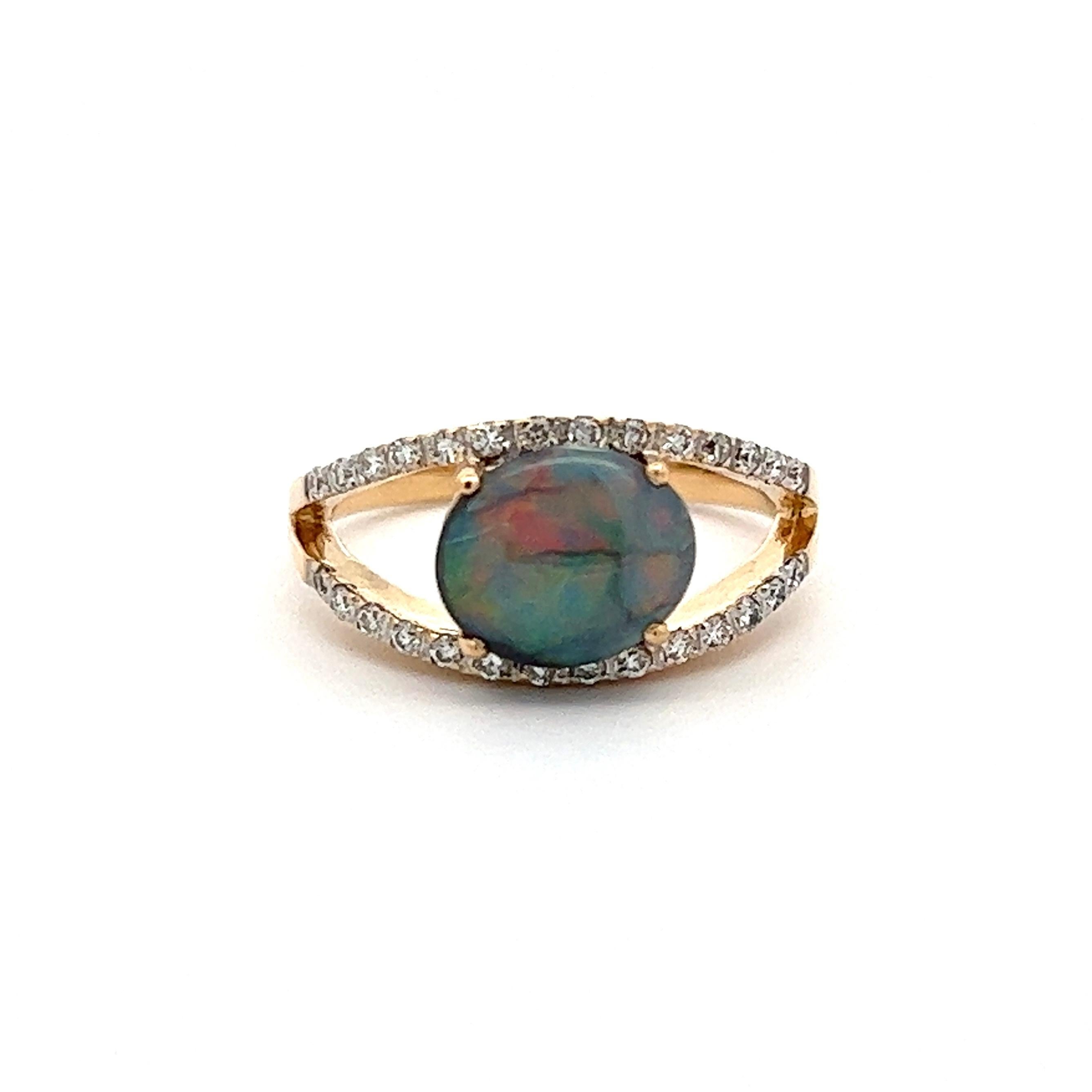 Round Cut 1.27 Carat Lightning Ridge Opal and Diamond Gold Cocktail Ring For Sale