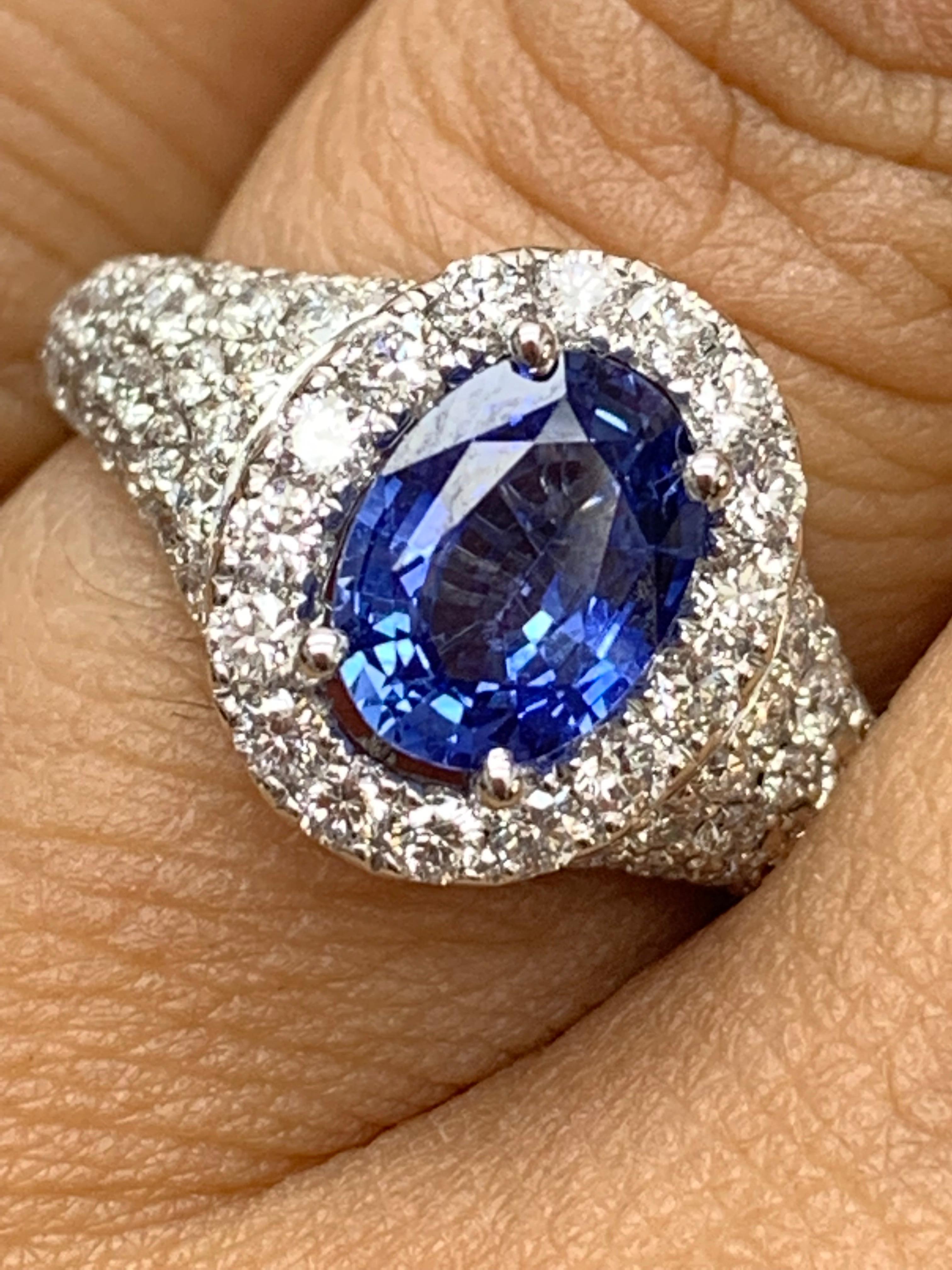 1.27 Carat Oval Cut Blue Sapphire and Diamond Fashion Ring in 18K White Gold For Sale 10