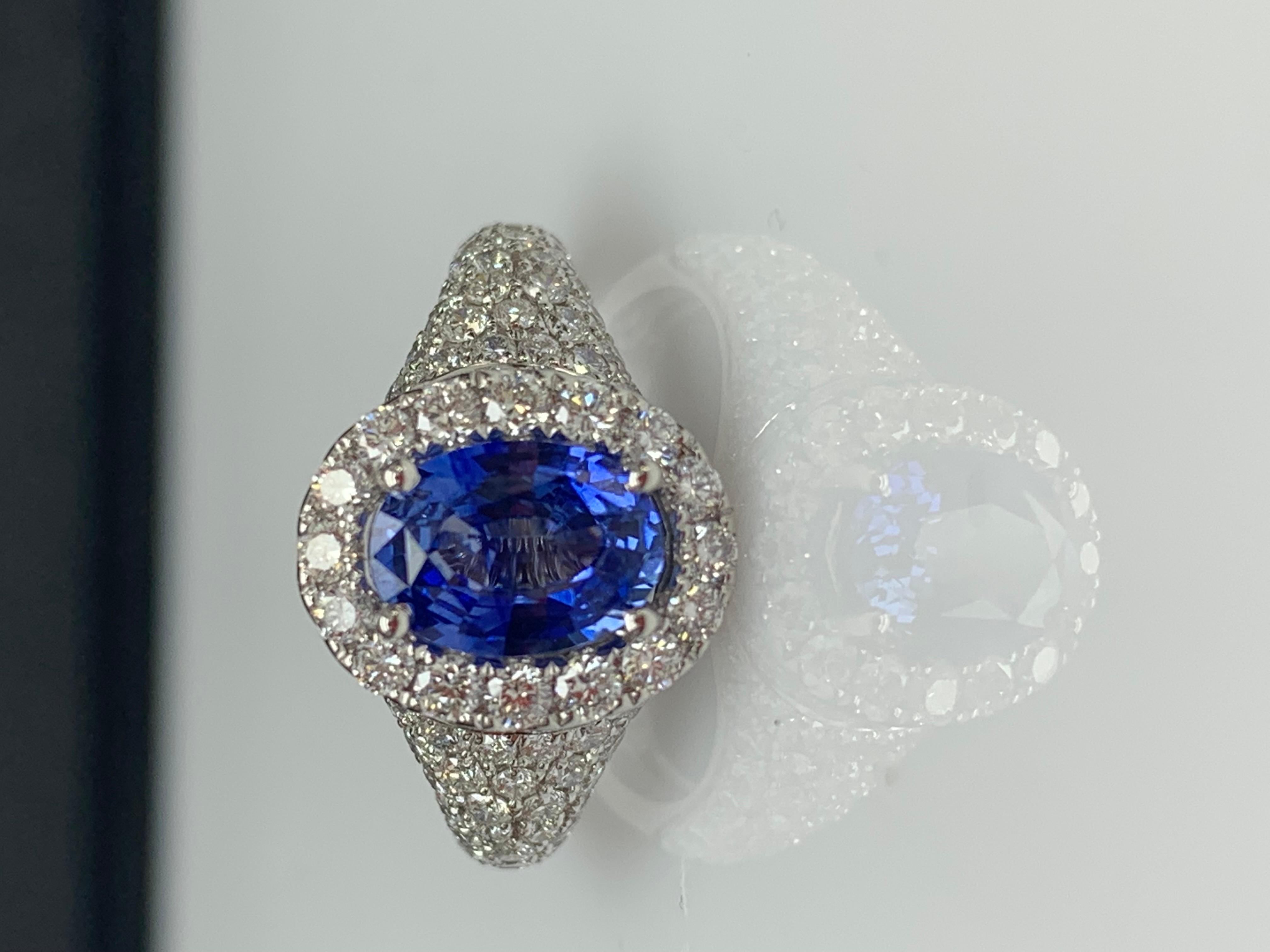 1.27 Carat Oval Cut Blue Sapphire and Diamond Fashion Ring in 18K White Gold For Sale 4