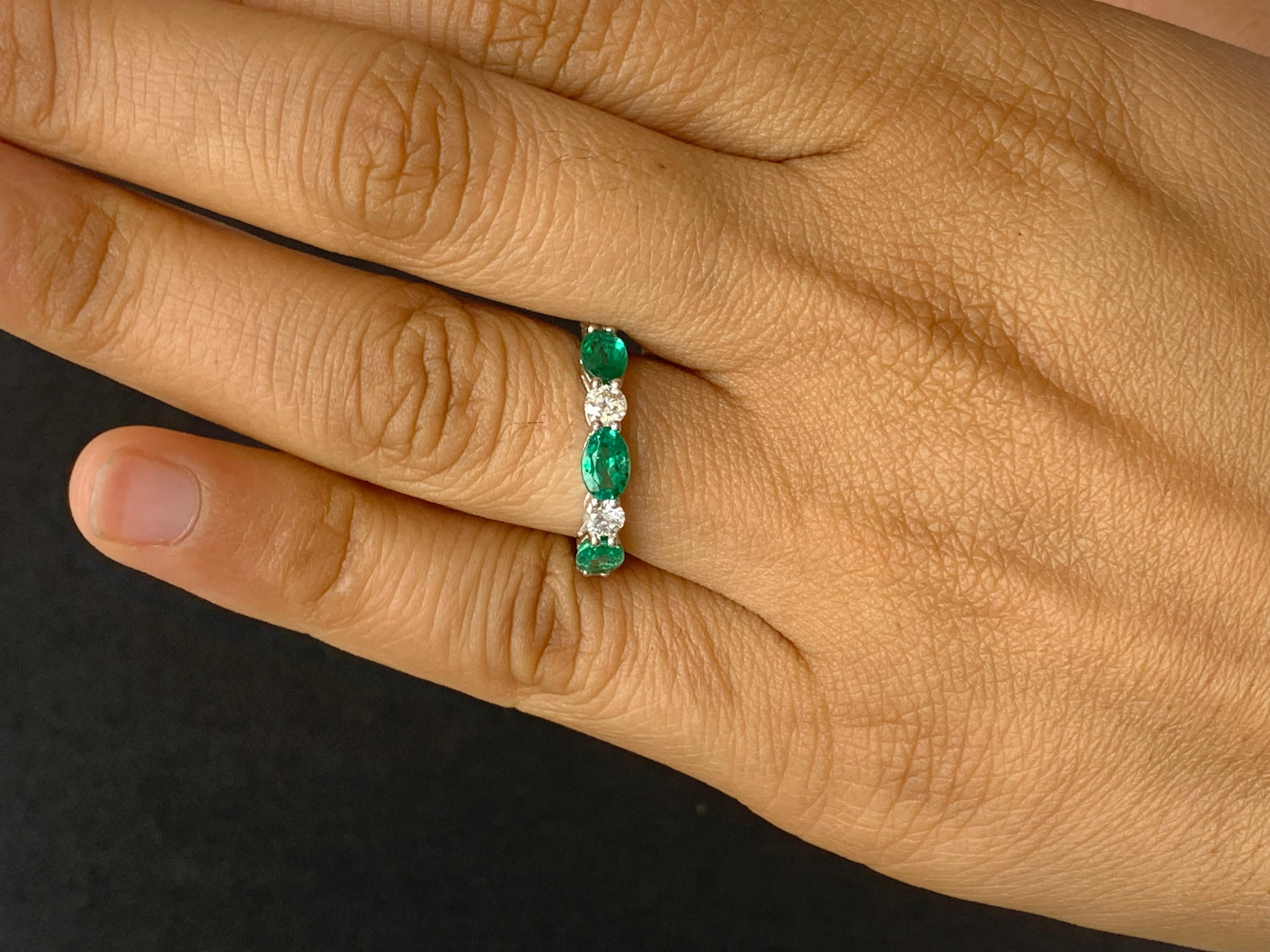 1.27 Carat Oval Cut Emerald and Diamond Band in 14K White Gold For Sale 2