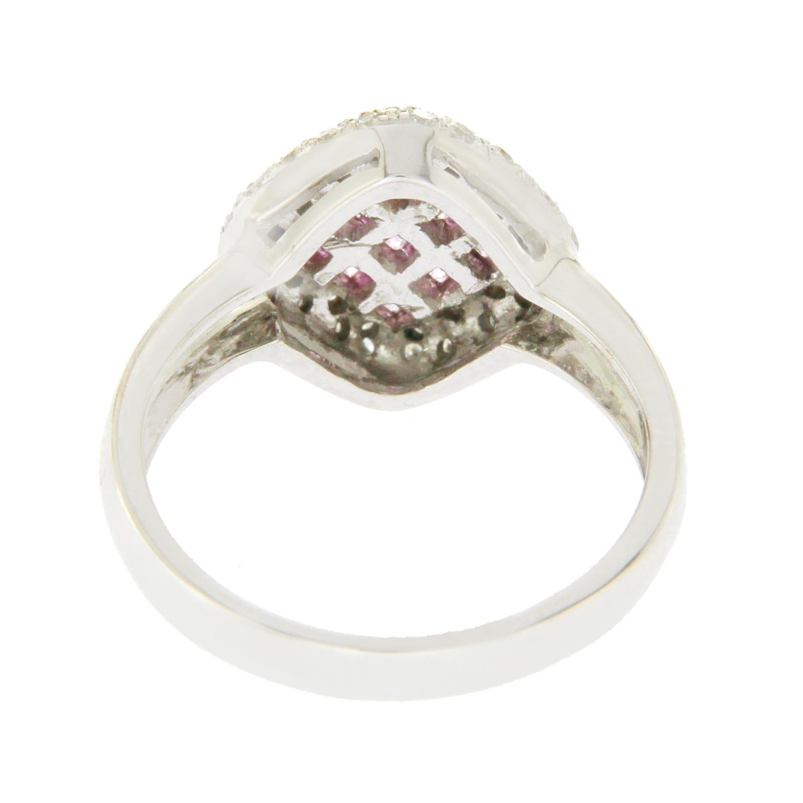 1.27 Carat Pink Sapphire and 0.24 Carat Diamonds in 18 Karat White Gold Ring In New Condition For Sale In Los Angeles, CA