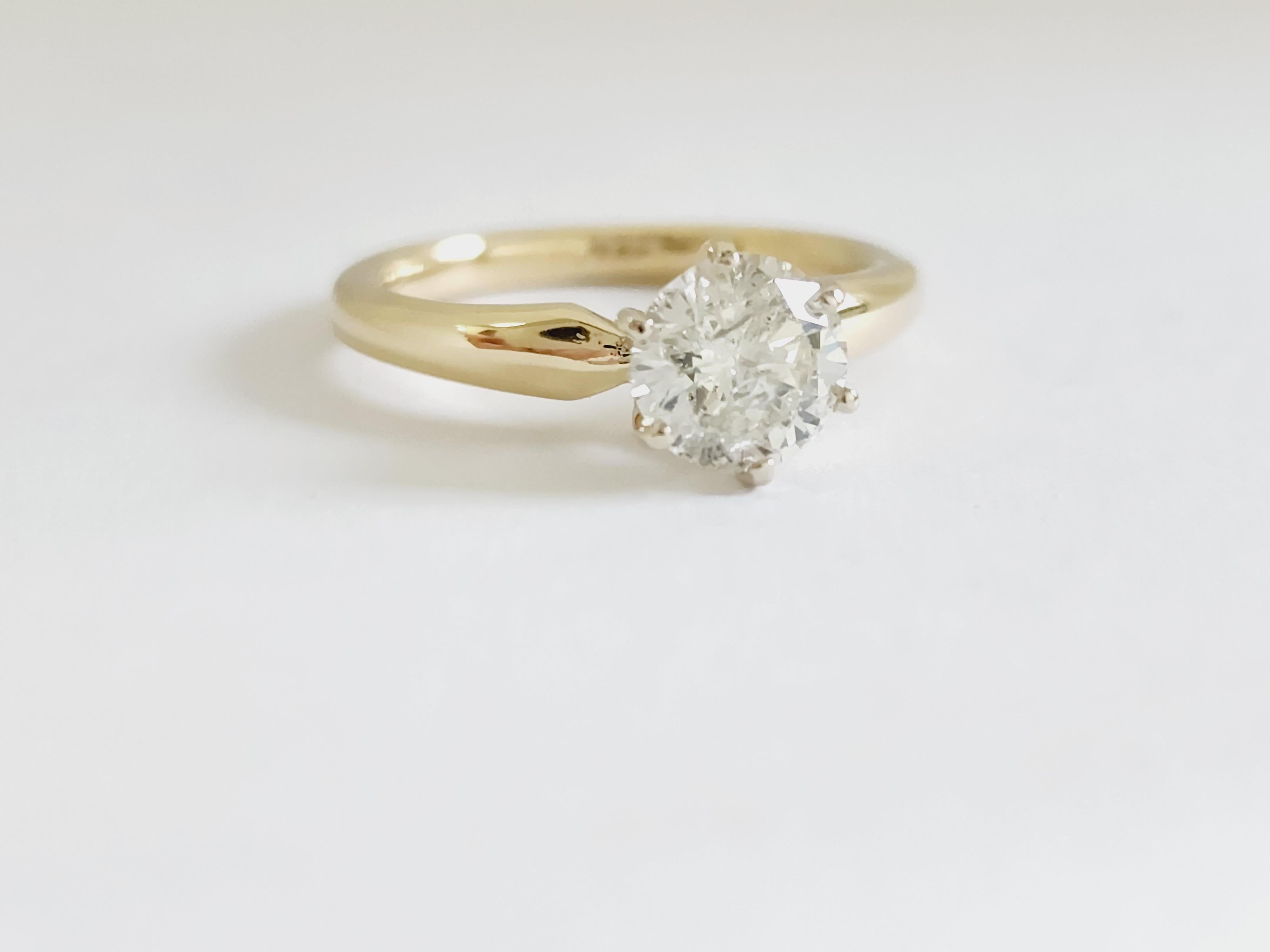 1.27 Carat Round Diamond 14 Karat Yellow Gold Solitaire Ring In New Condition In Great Neck, NY