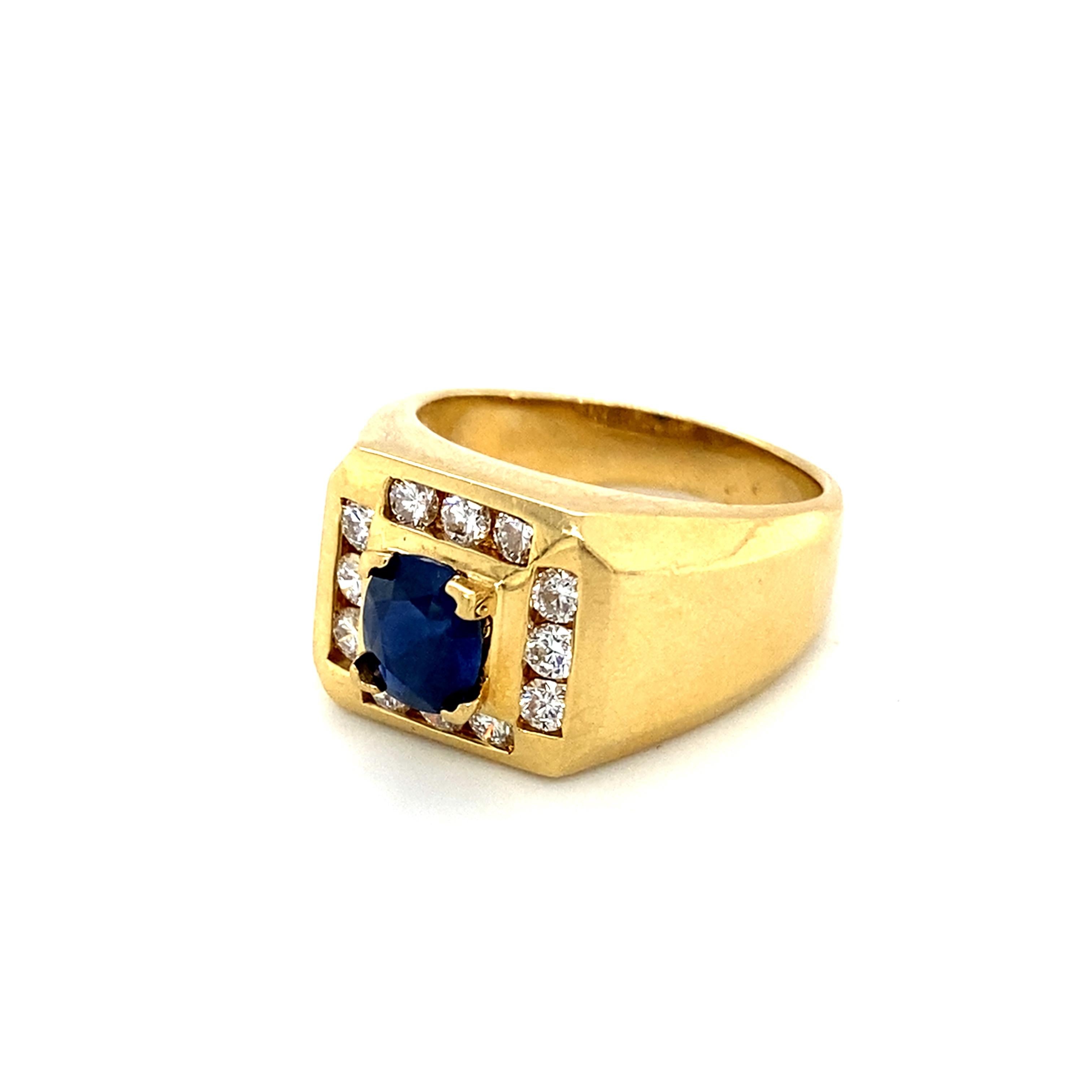 Oval Cut 1.27 Carat Sapphire 0.36 Carat Diamond Ring in 18 Karat Yellow Gold