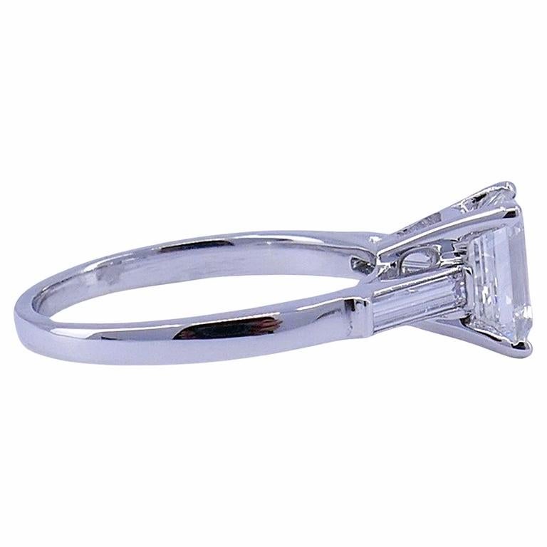 Bague solitaire en platine avec diamant GIA de 1,27 carat Estate Jewelry en vente 1