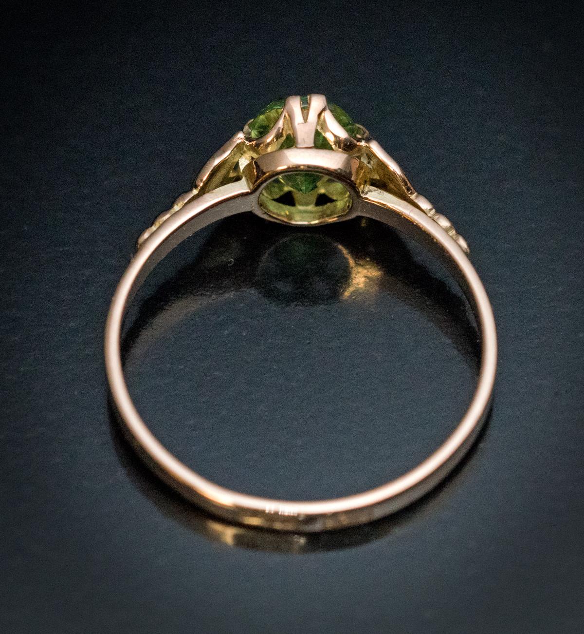 1.27 Carat Russian Demantoid Rose Gold Ring, 1930s In Excellent Condition In Chicago, IL