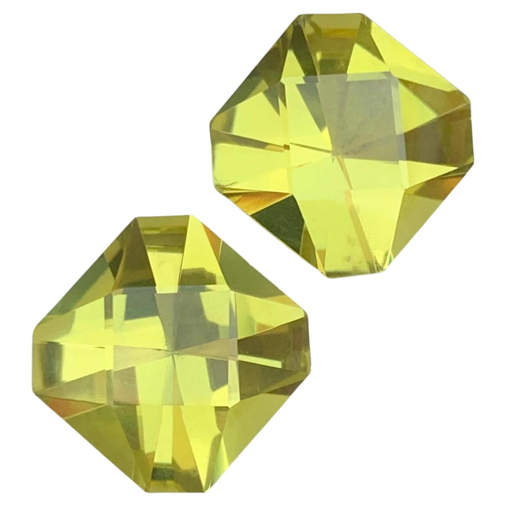 Boucles d'oreilles et bijoux en quartz jaune à facettes de 12,70 et 12,90 carats chacun