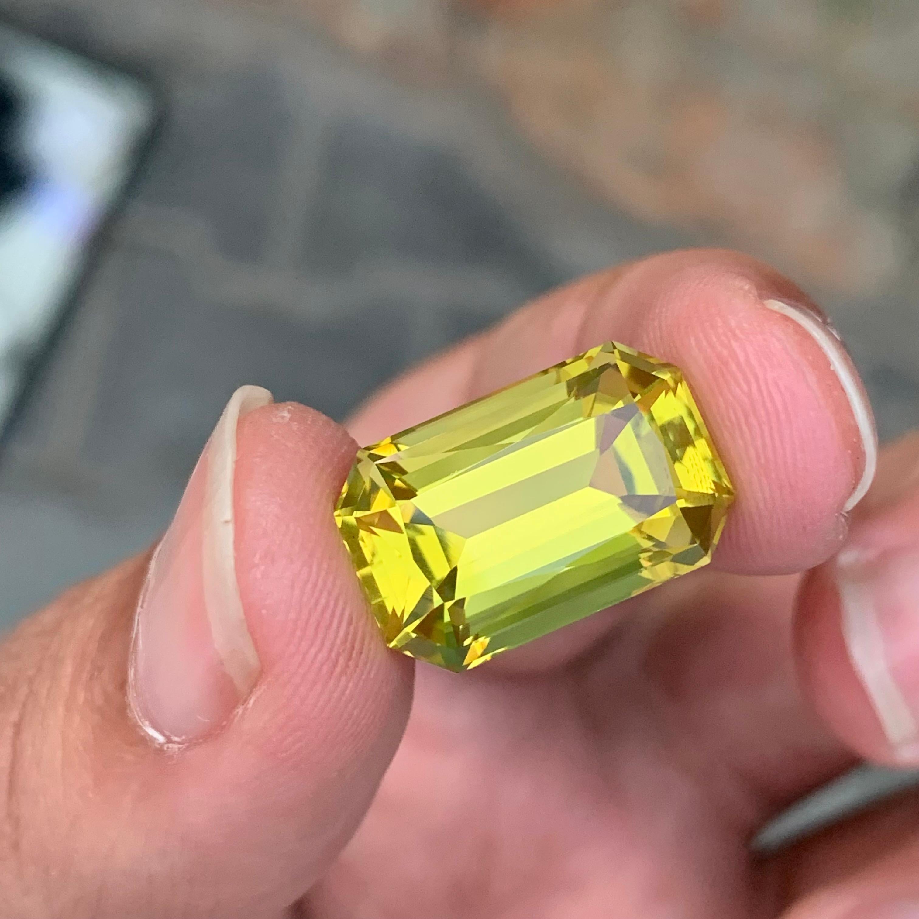 12,70 Karat natürlicher loser Zitronenquarz Smaragd Form Edelstein im Angebot 5