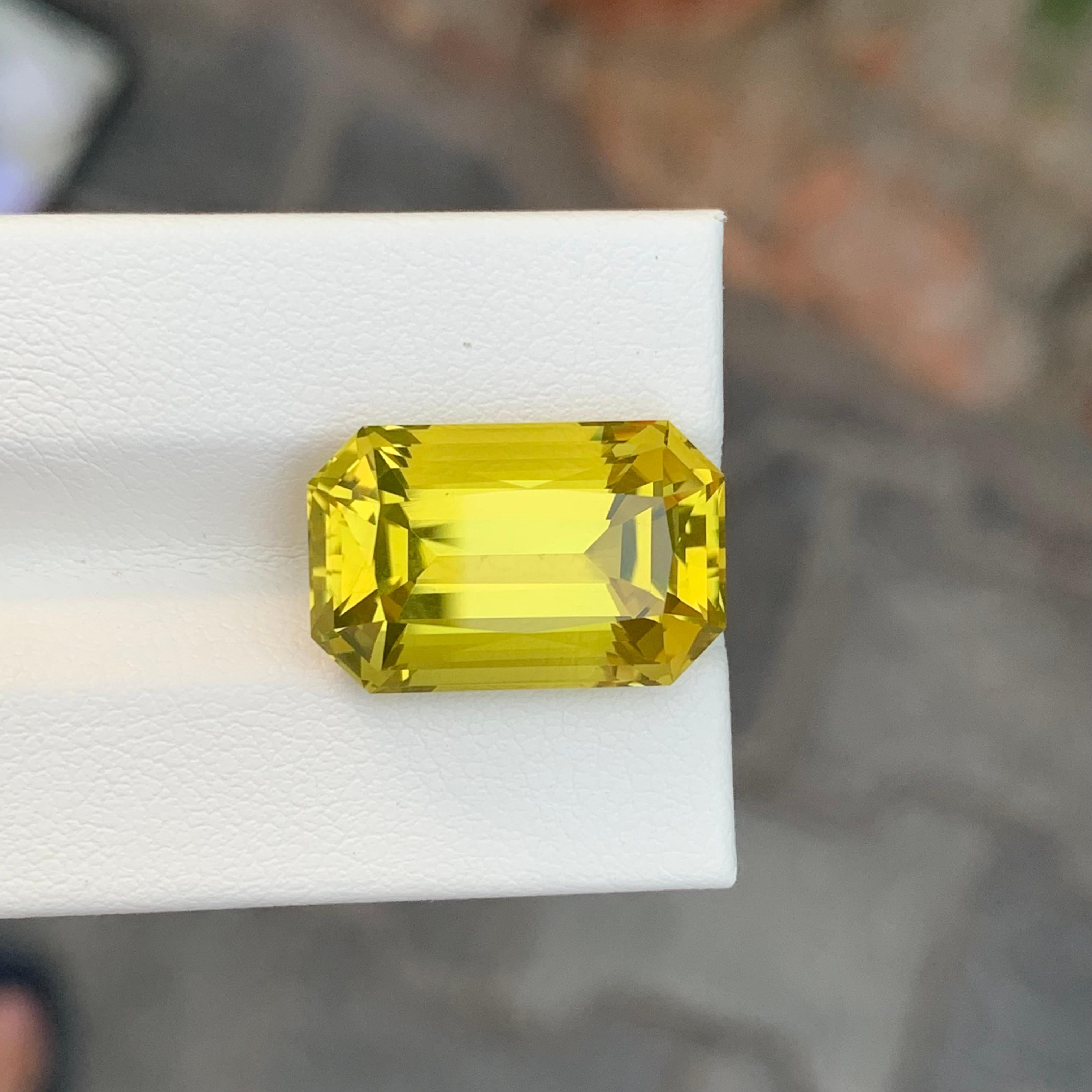 12,70 Karat natürlicher loser Zitronenquarz Smaragd Form Edelstein (Arts and Crafts) im Angebot