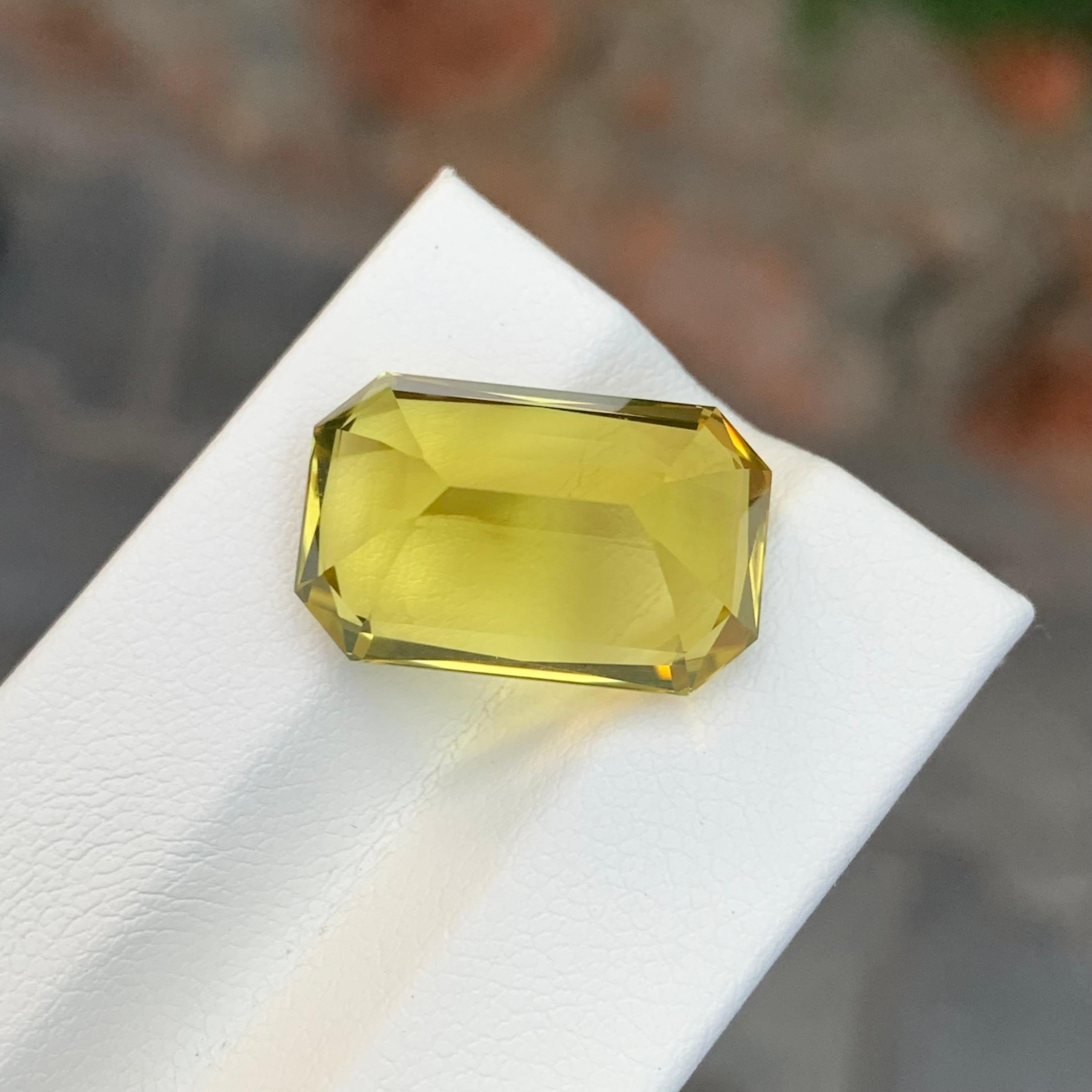 12,70 Karat natürlicher loser Zitronenquarz Smaragd Form Edelstein im Angebot 3