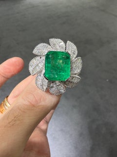 Zambian Emerald Diamond Ring 17.45ct Carats Platinum High Jewelry Cocktail Ring