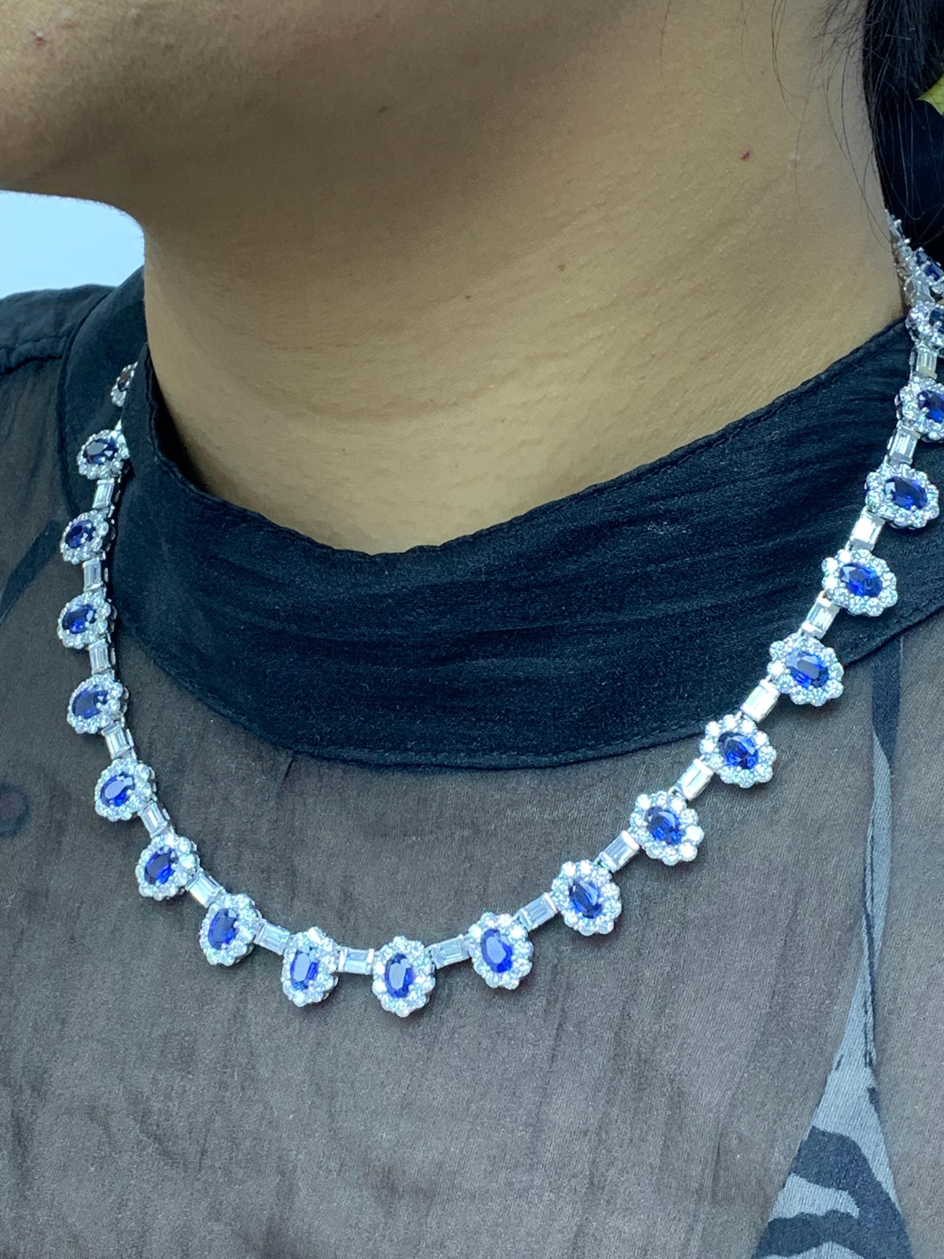 12.74 Carat Oval Cut Blue Sapphire and Diamond Necklace in 18K White Gold For Sale 1