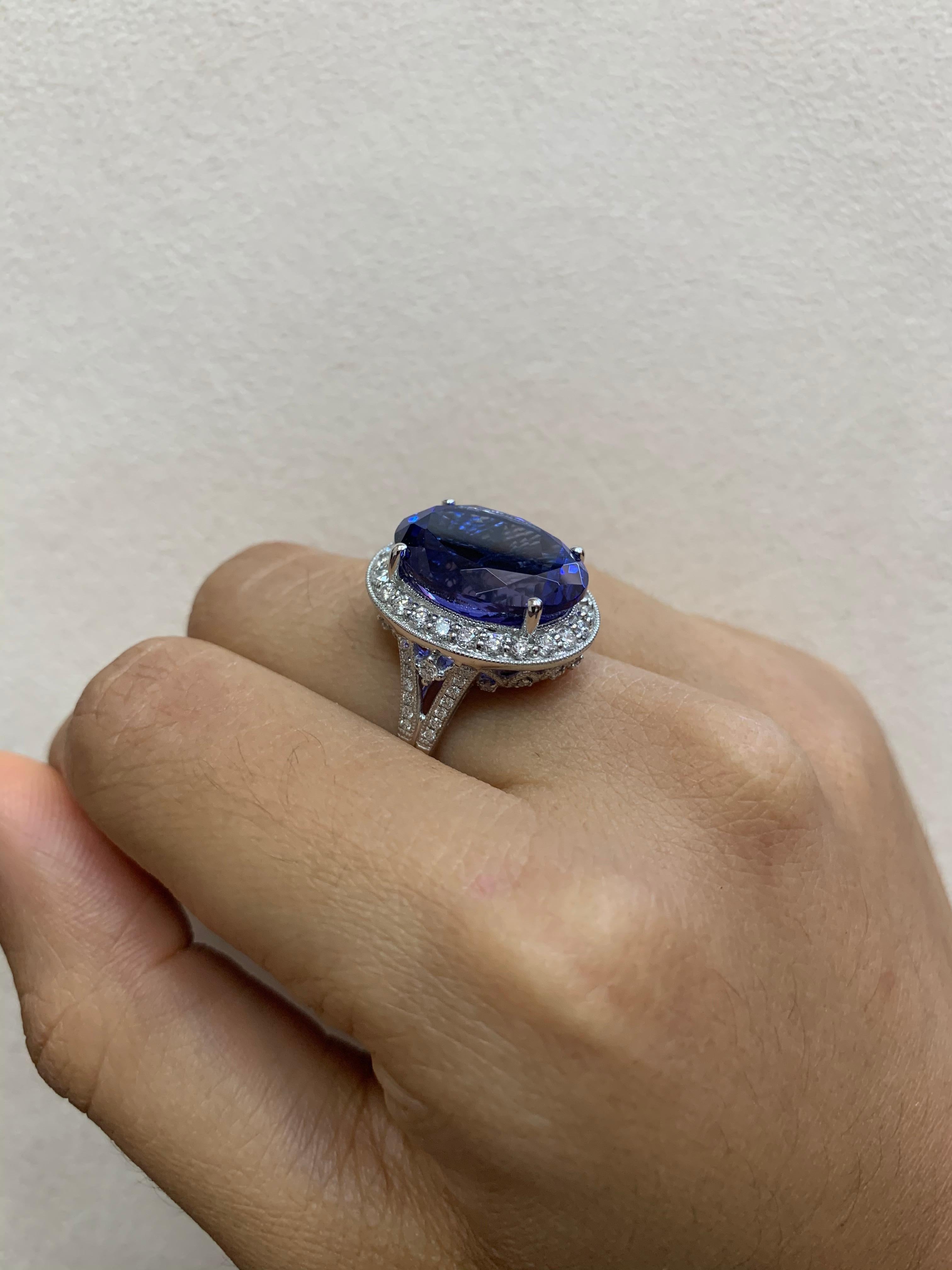 Oval Cut 12.7 Carat Tanzanite and White Diamond Ring in 18 Karat White Gold For Sale