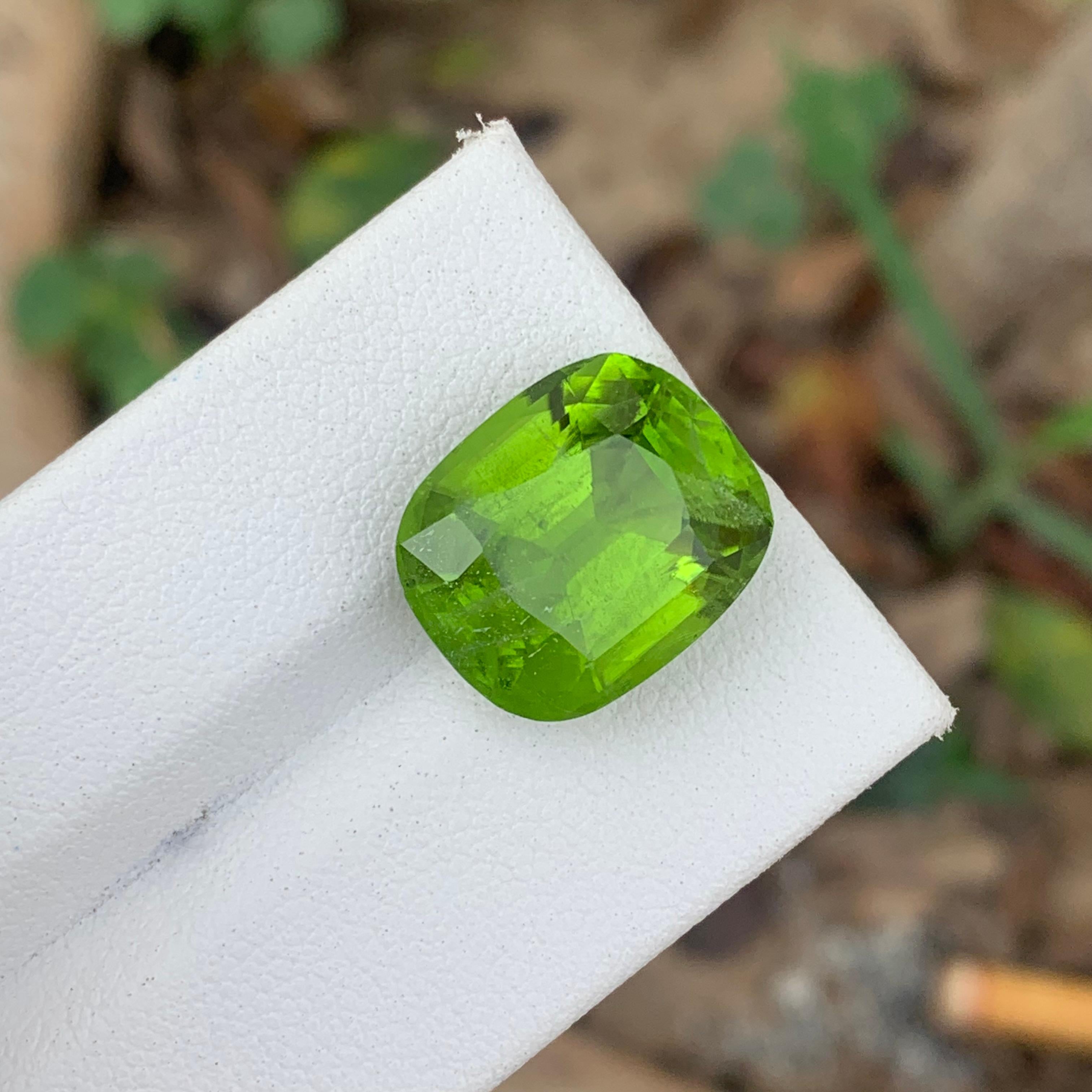 12.75 Carat Natural Cushion Cut Faceted Apple Green Peridot From Pakistan Mine For Sale 5