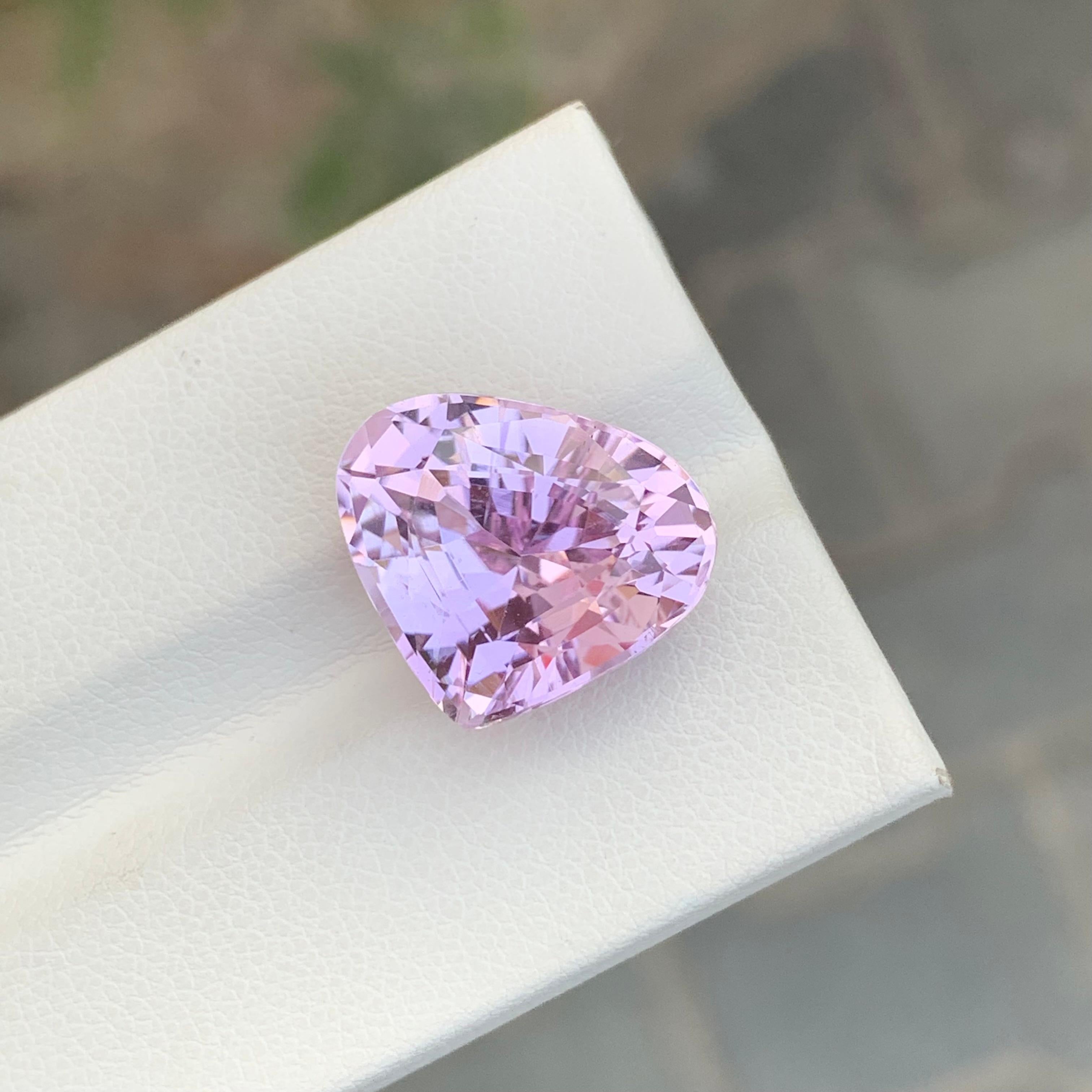 12,75 carati di Kunzite rosa naturale sfusa a forma di cuore in vendita 5