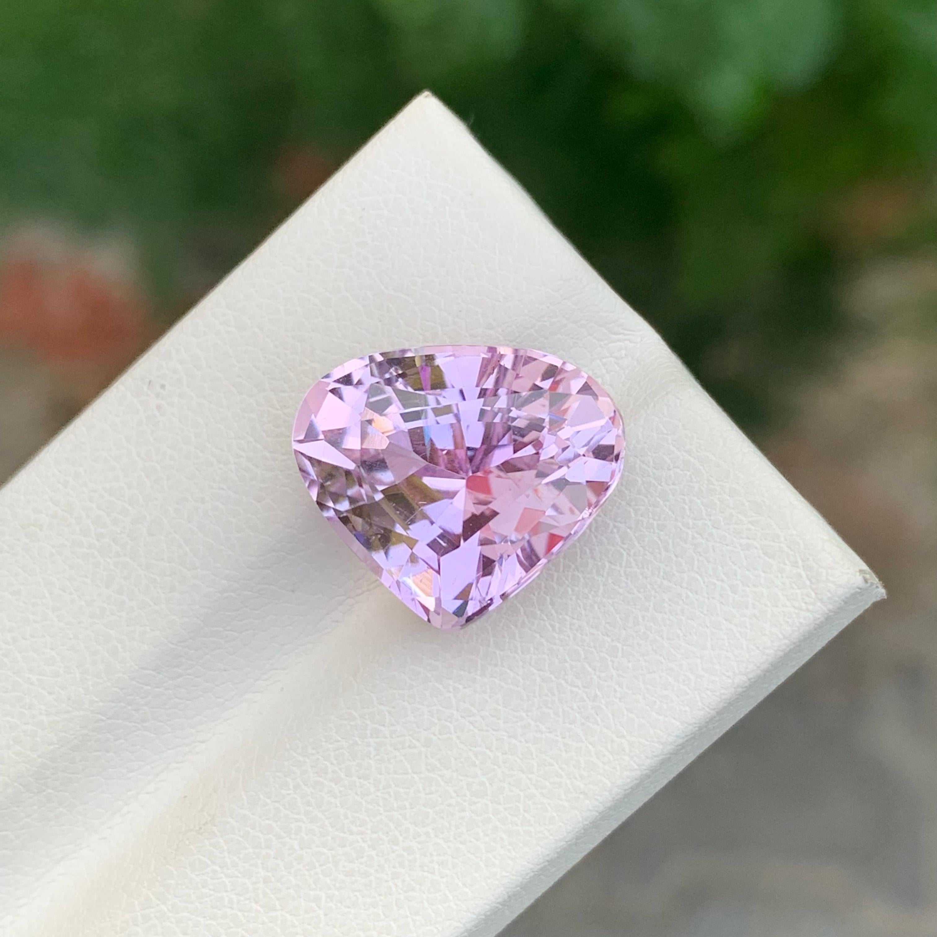 12,75 carati di Kunzite rosa naturale sfusa a forma di cuore in vendita 2
