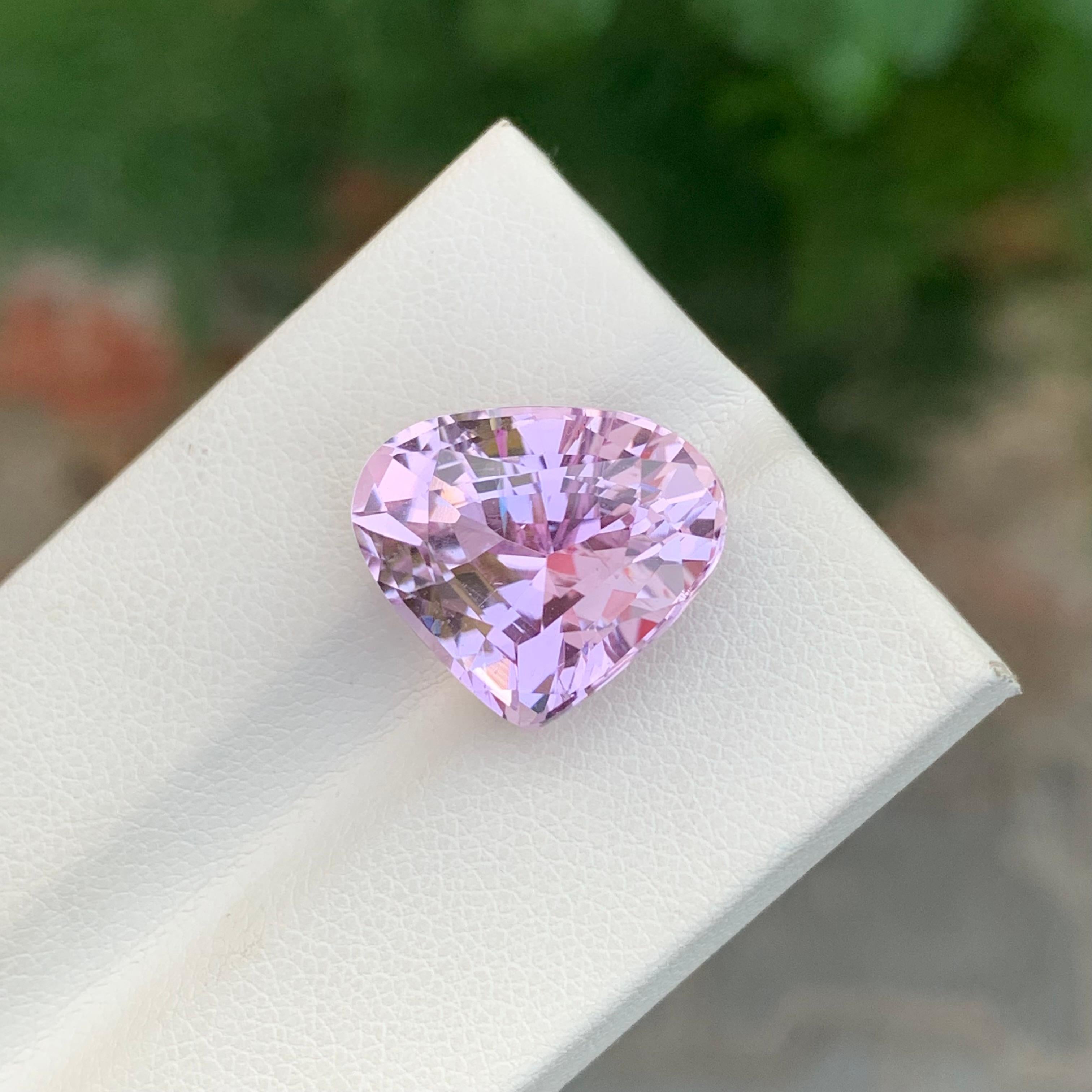 12,75 carati di Kunzite rosa naturale sfusa a forma di cuore in vendita 3
