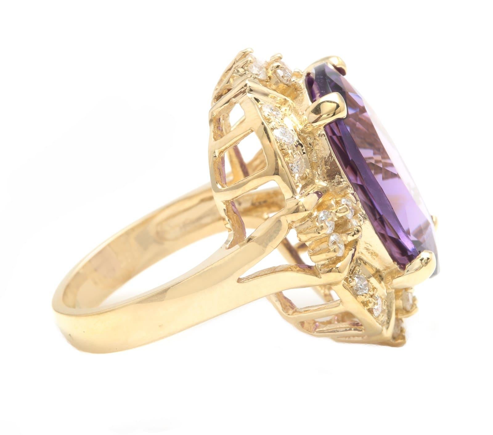 Mixed Cut 12.75 Carats Natural Amethyst and Diamond 14K Solid Yellow Gold Ring For Sale