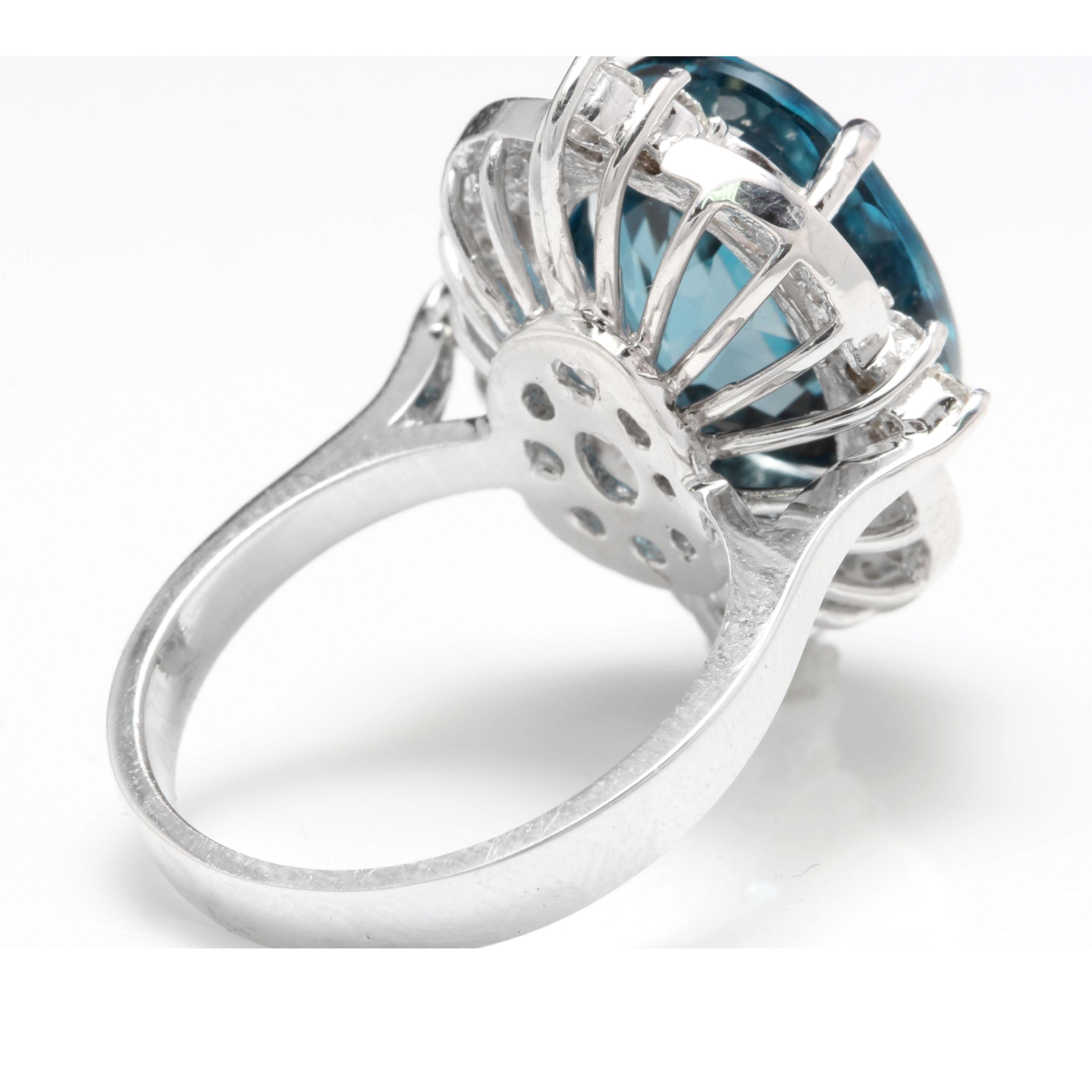 12.75 Carat Natural Impressive London Blue Topaz and Diamond 14K White Gold Ring In New Condition For Sale In Los Angeles, CA