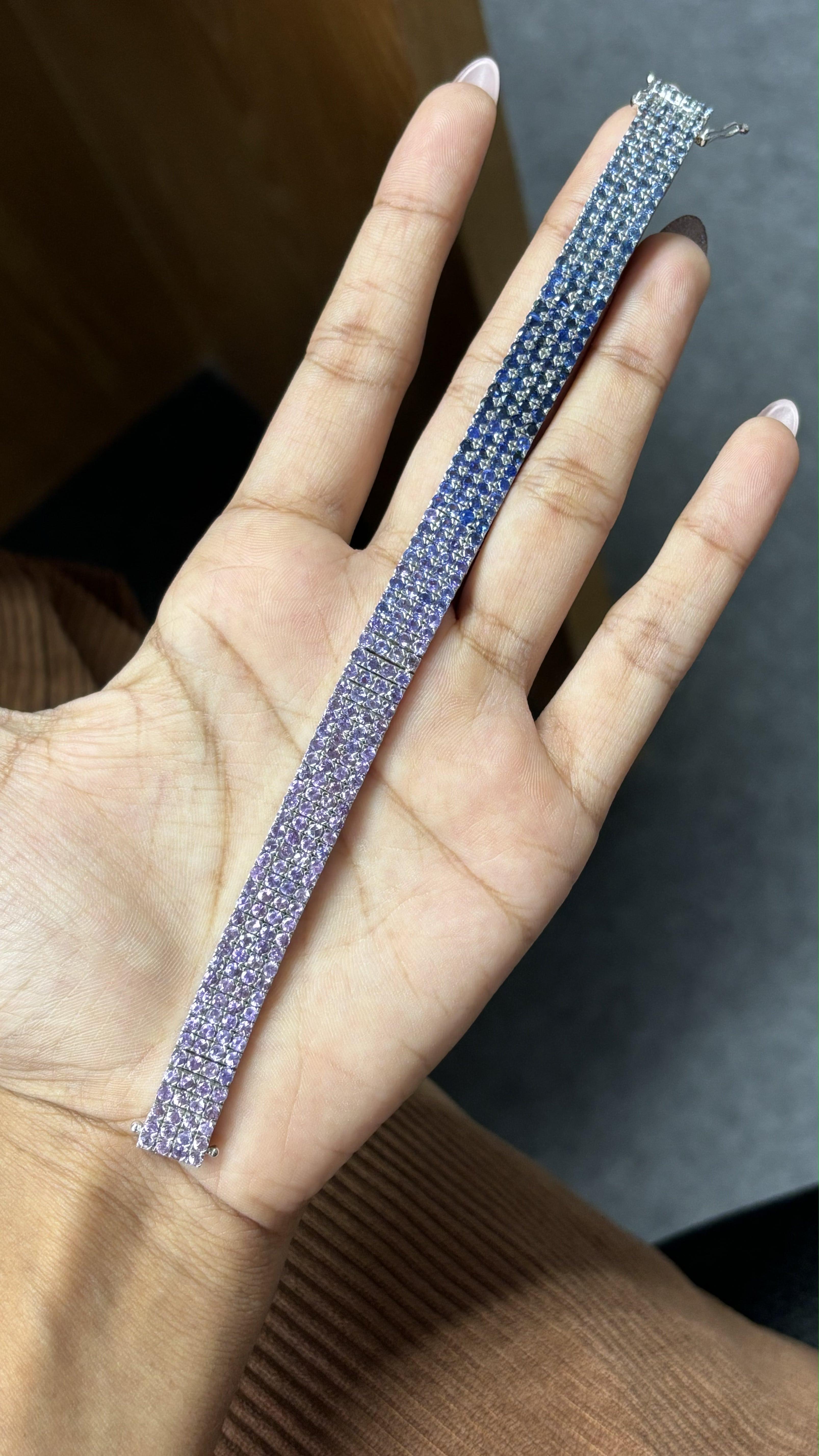 12,77 Karat lila-blau-blaue Ombre-Saphire-Armband aus 14K Weißgold mit Nieten 2