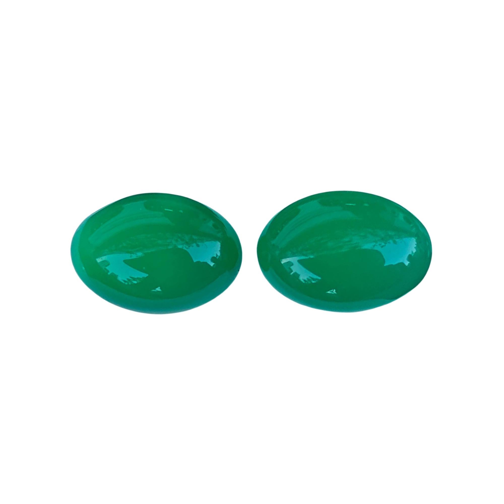 12.78 carats Deep Green Natural Agate Pair Cabochon Cut from India For Sale 3