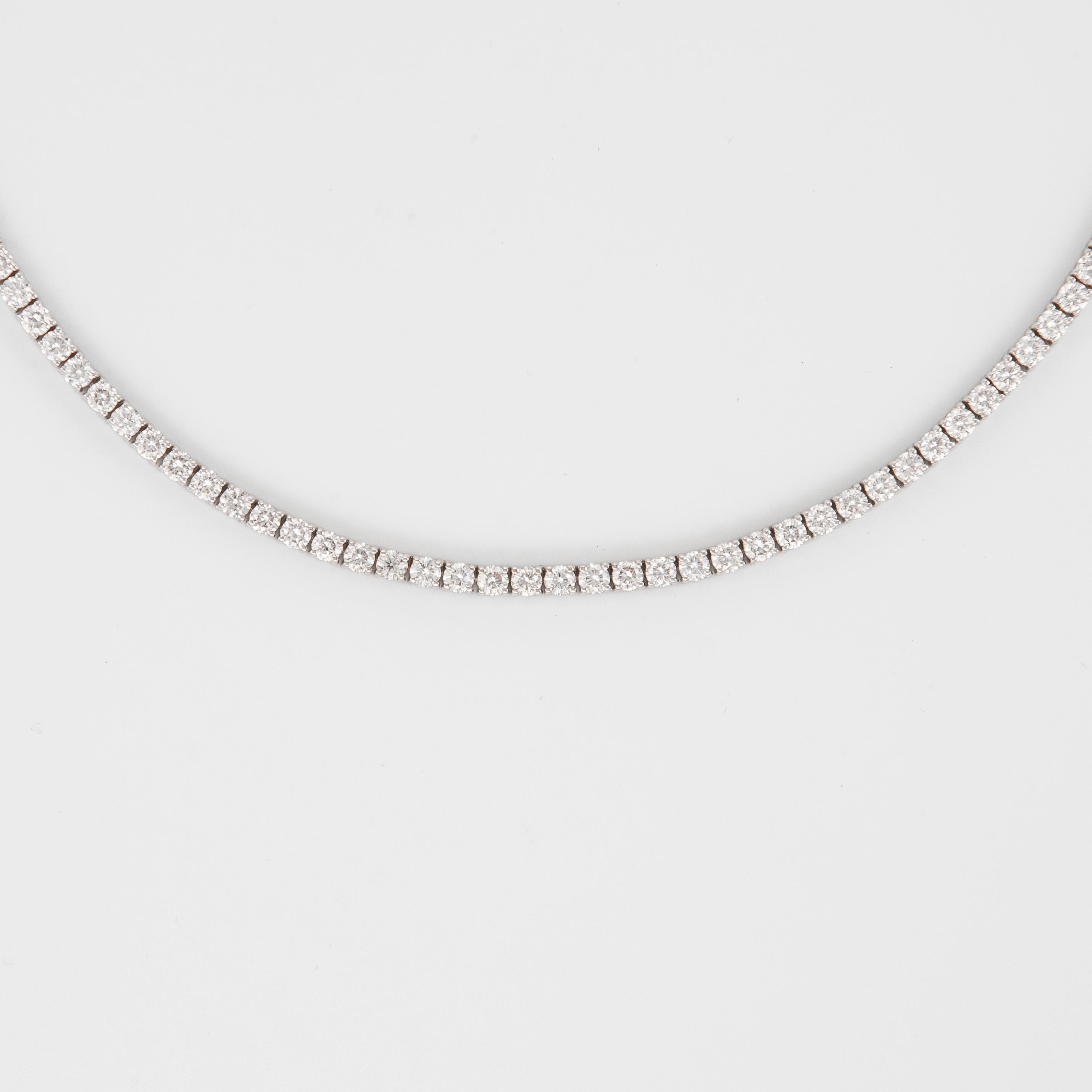 Modern 12.79 Carat Diamond Tennis Necklace 18 Karat White Gold