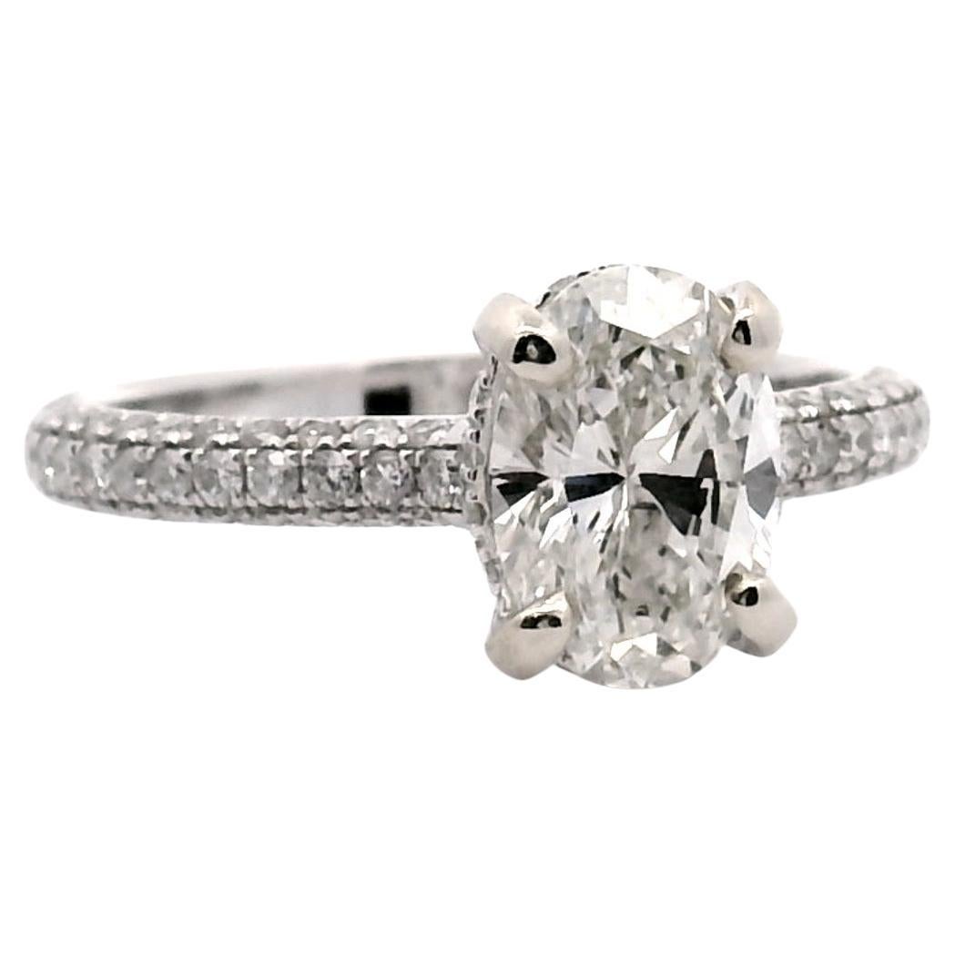 1,27ct. Anillo de compromiso de diamantes ovalado