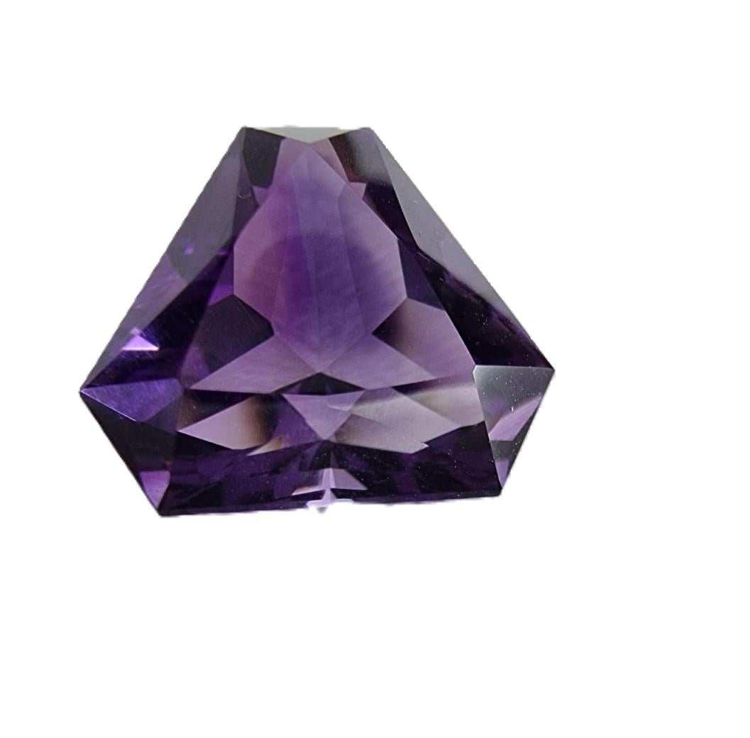 Trillion Cut 12.7ct Triangular Cut Amethyst Loose Gemstone  For Sale