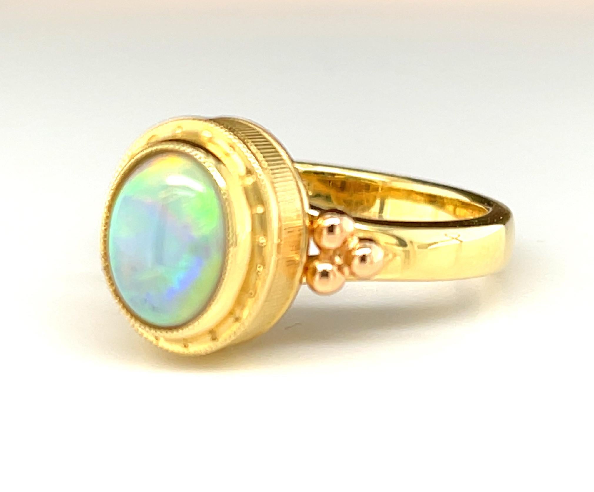 Black Opal and 18k Yellow Gold Handmade Band Ring  For Sale 1