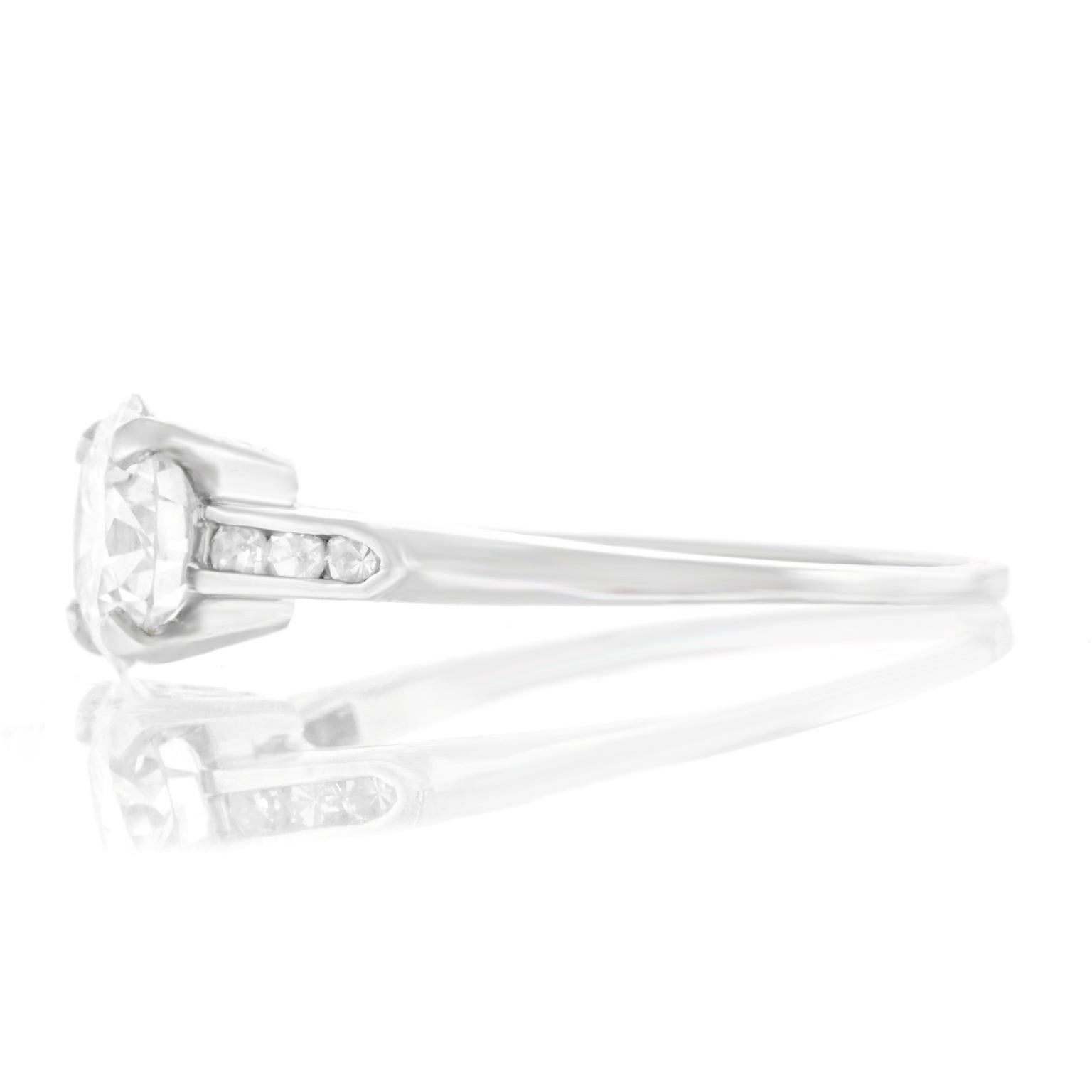 Women's 1.28 Carat Diamond Engagement Ring Platinum