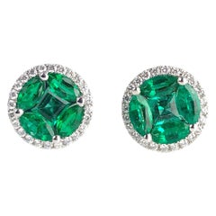 1.28 Carat Emerald and 0.22 Carat Diamond Stud Earrings in 18W Gold ref1183