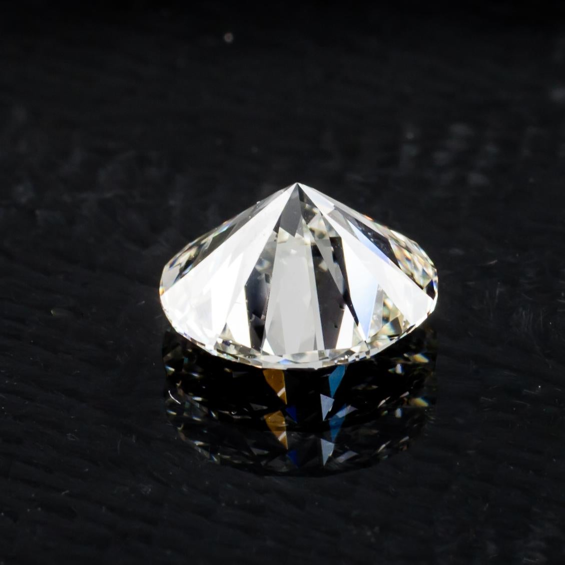Women's or Men's 1.28 Carat Loose J / SI2 Round Brilliant Cut Diamond GIA Certified For Sale