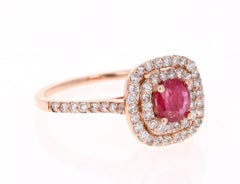 Anillo de compromiso de oro rosa de 14 quilates con rubí natural de 1,28 quilates y diamantes