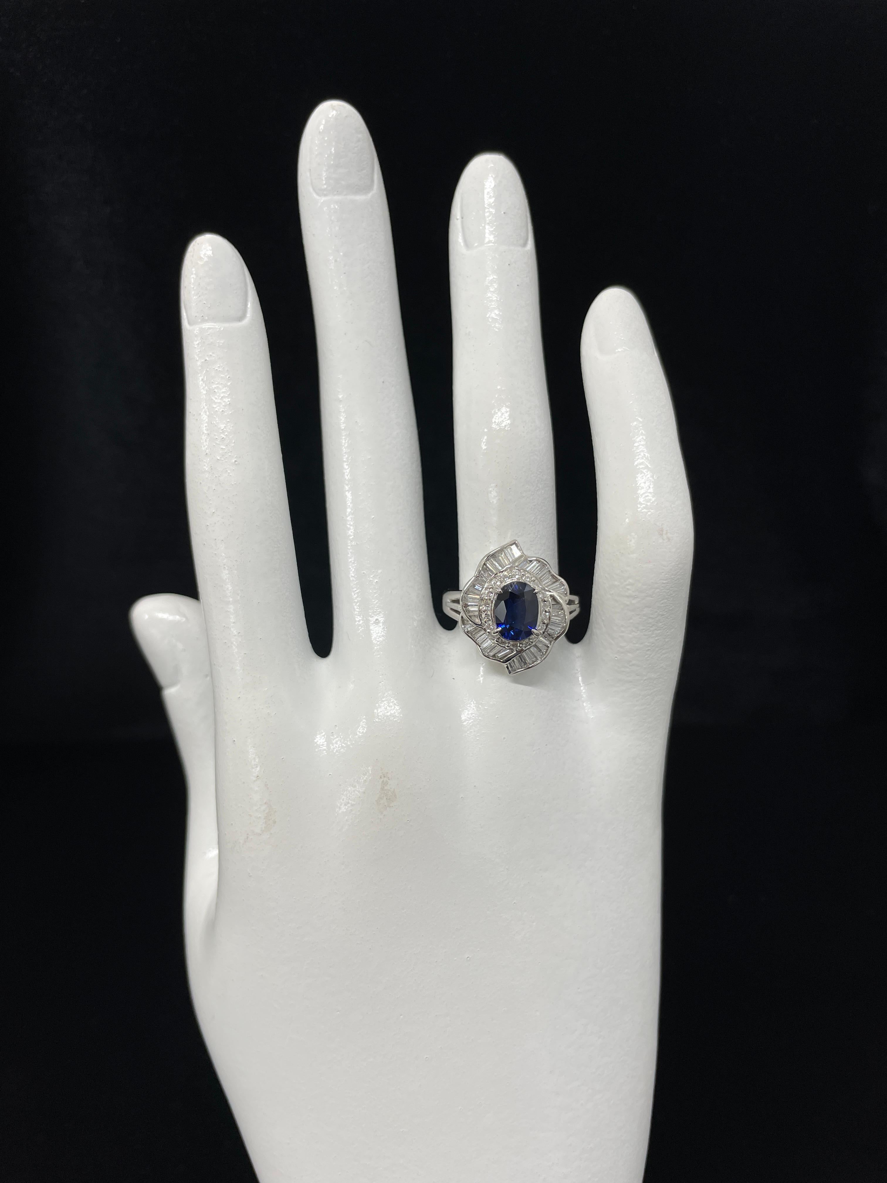 1.28 Carat Natural Sapphire and Diamond Vintage Ring Set in Platinum 1