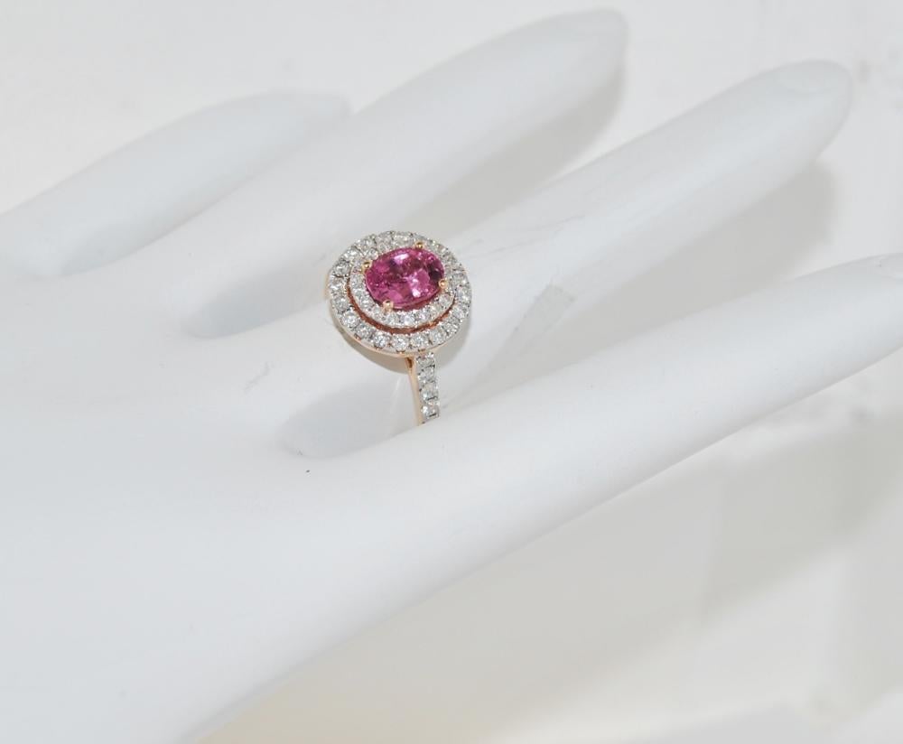 Oval Cut 1.28 Carat Pink Spinel and Diamond Cocktail Ring, 18 Karat Gold For Sale
