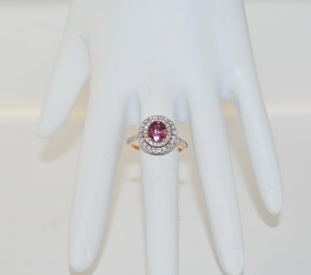 1.28 Carat Pink Spinel and Diamond Cocktail Ring, 18 Karat Gold In New Condition For Sale In Los Angeles, CA