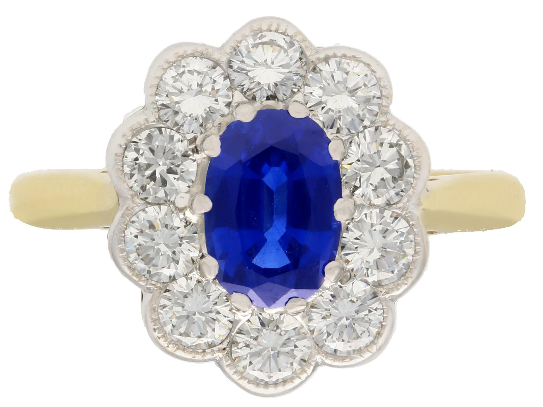 Retro Vintage 1.28 Carat Sapphire and 1.30 Carat Diamond Yellow Gold Cluster Ring For Sale