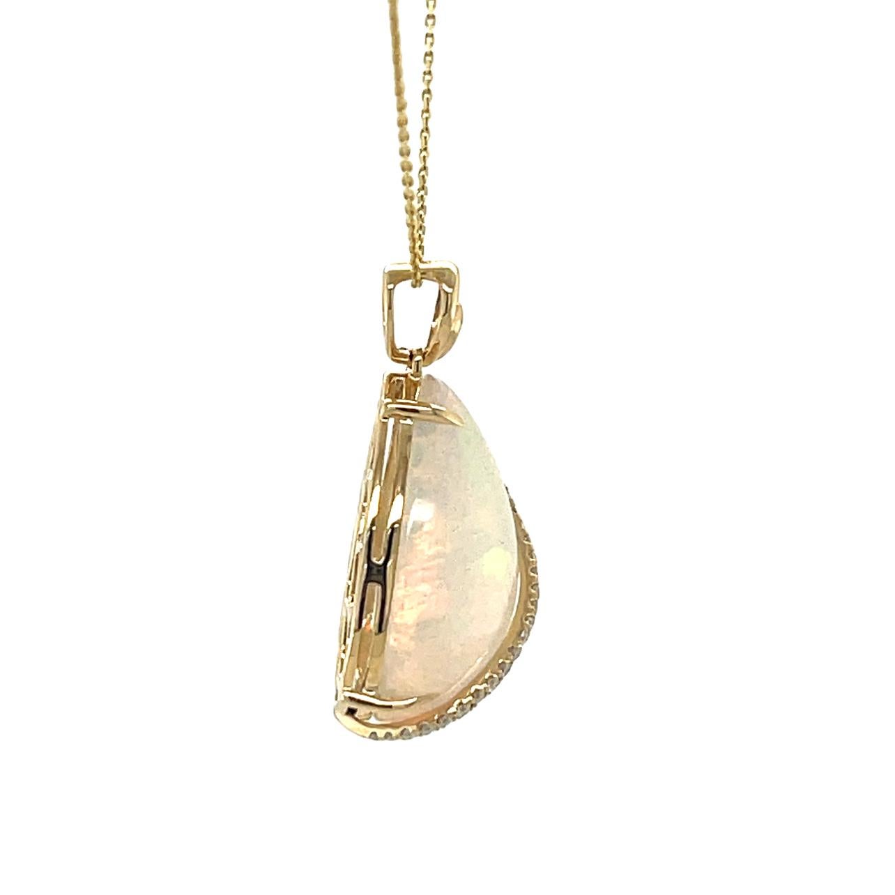 Taille poire Pendentif éthiopienne en or 14 carats avec opale et diamants de 12,8 carats  en vente